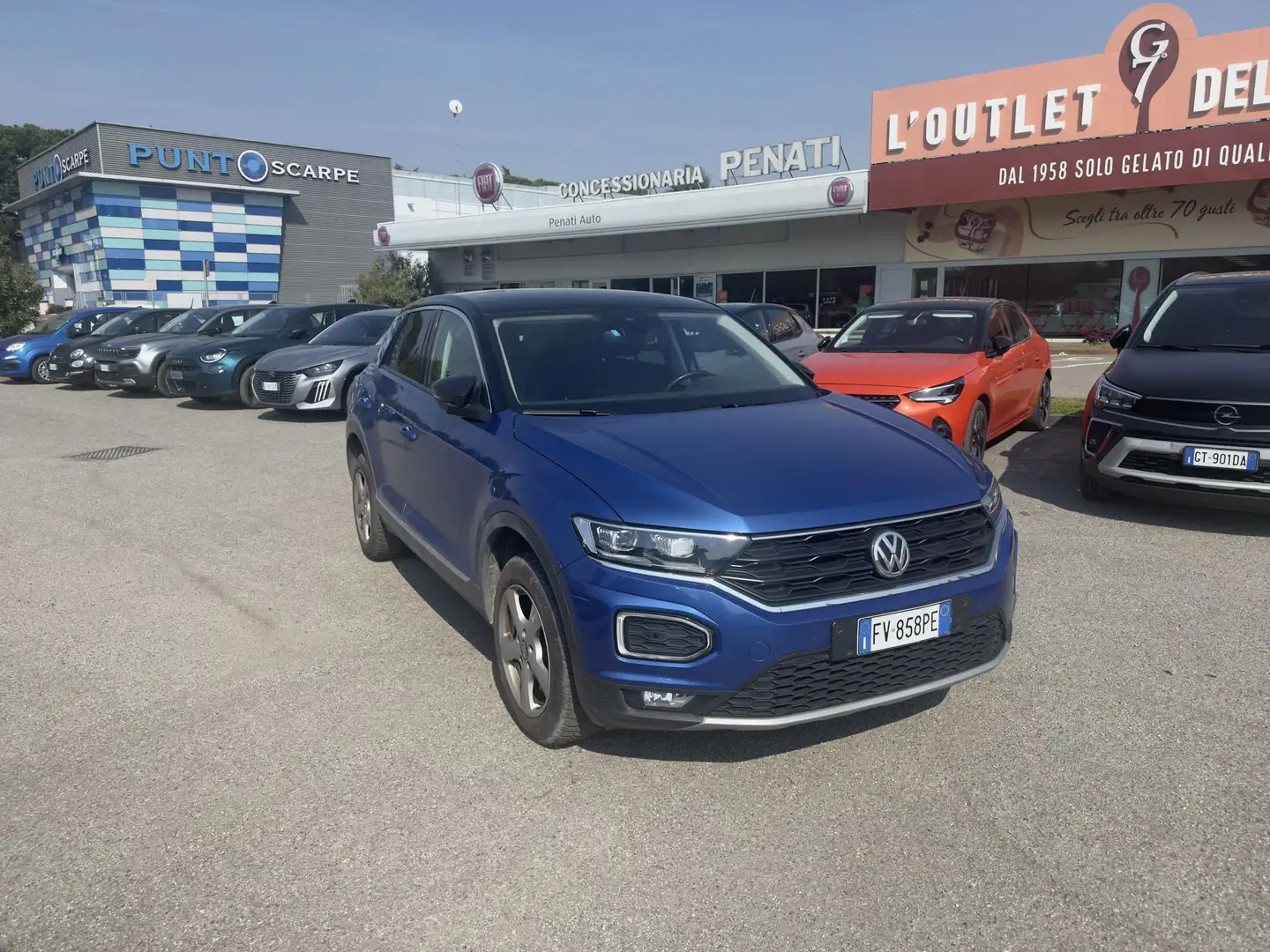 Volkswagen T-Roc 1.5 TSI ACT DSG Style BlueMotion Technology Blauw - 1