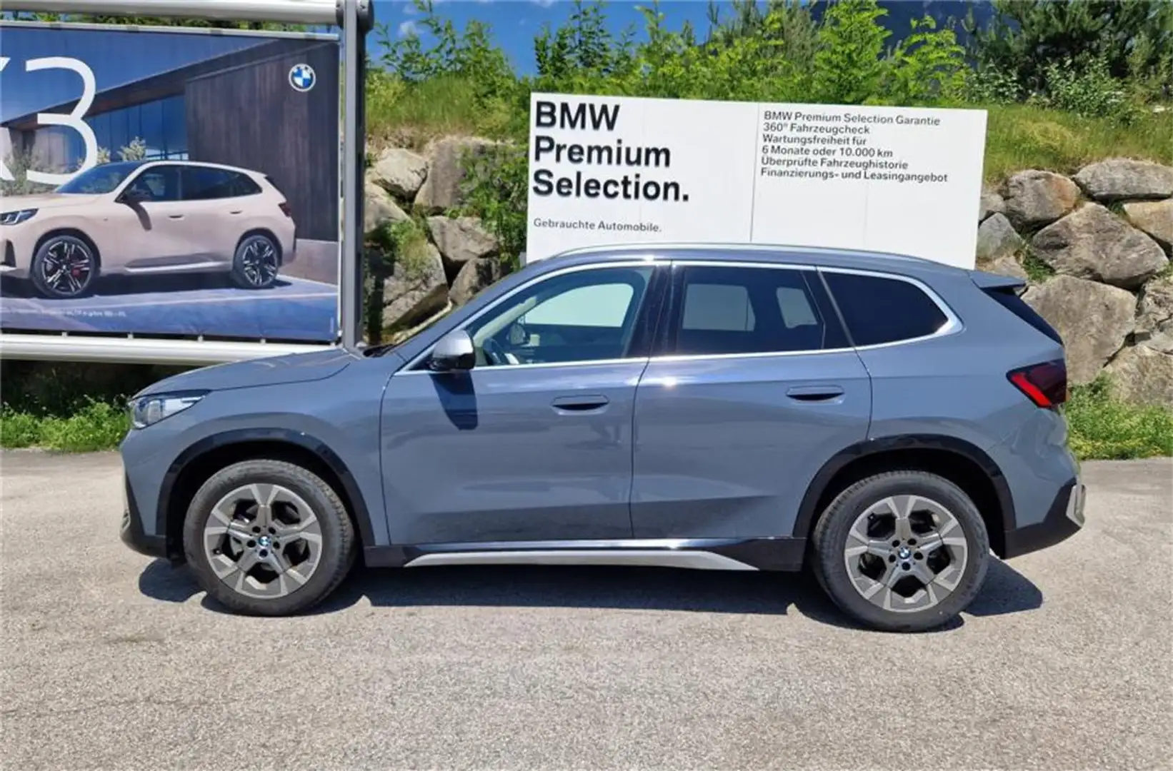 BMW X1 sDrive18d Bleu - 2