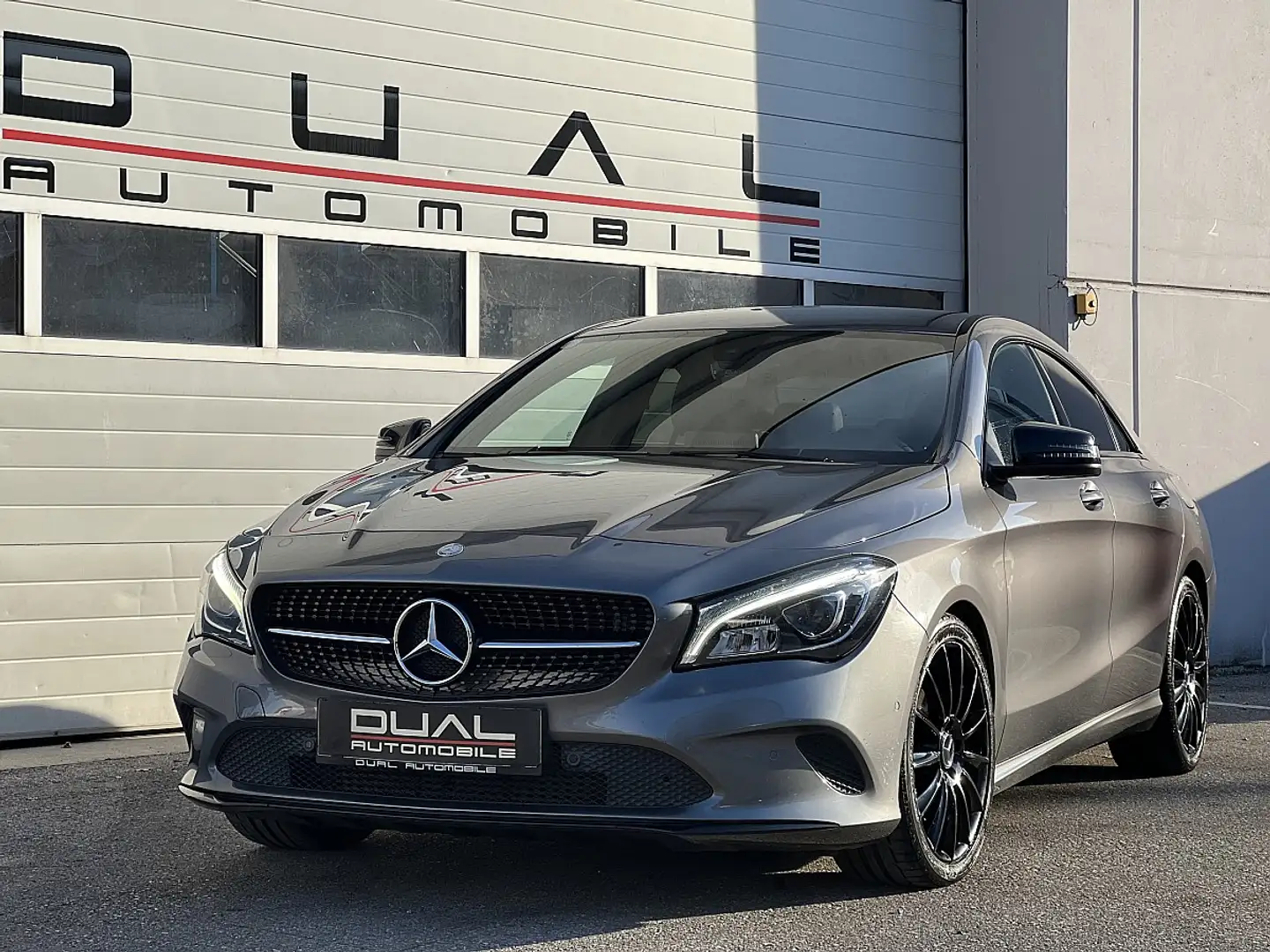 Mercedes-Benz CLA 200 d Aut.|LED|NAVI|F1|TOP ZUSTAND Grau - 1