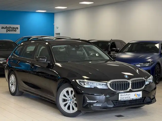 Bmw 318 d Navi/AHK/Panorama/Leder/SportSitze/Tempomat