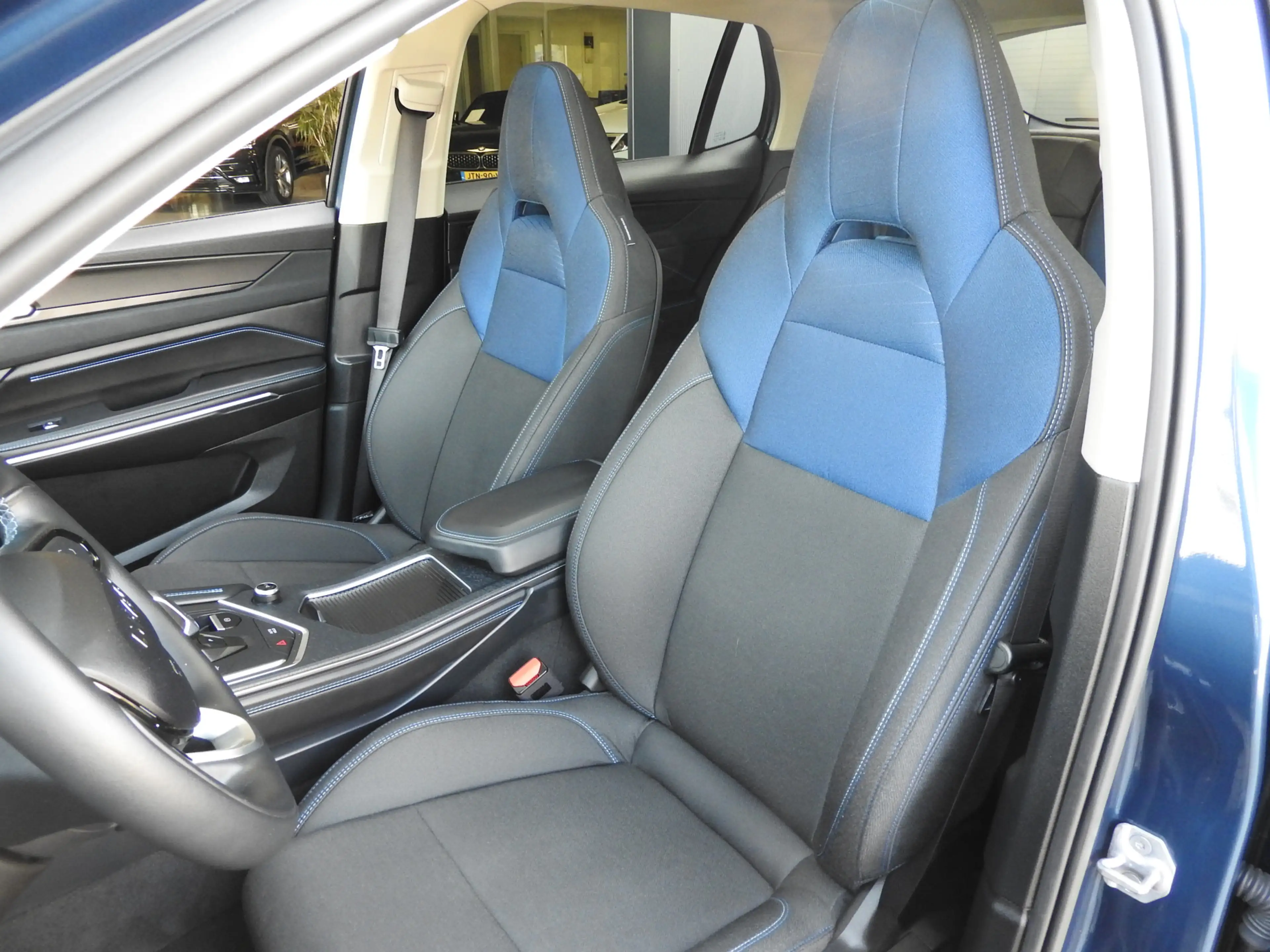 Lynk & Co 01 1.5 PHEV BlackStyle, Panoramadak, 360 Camera, Stoe — photo 10