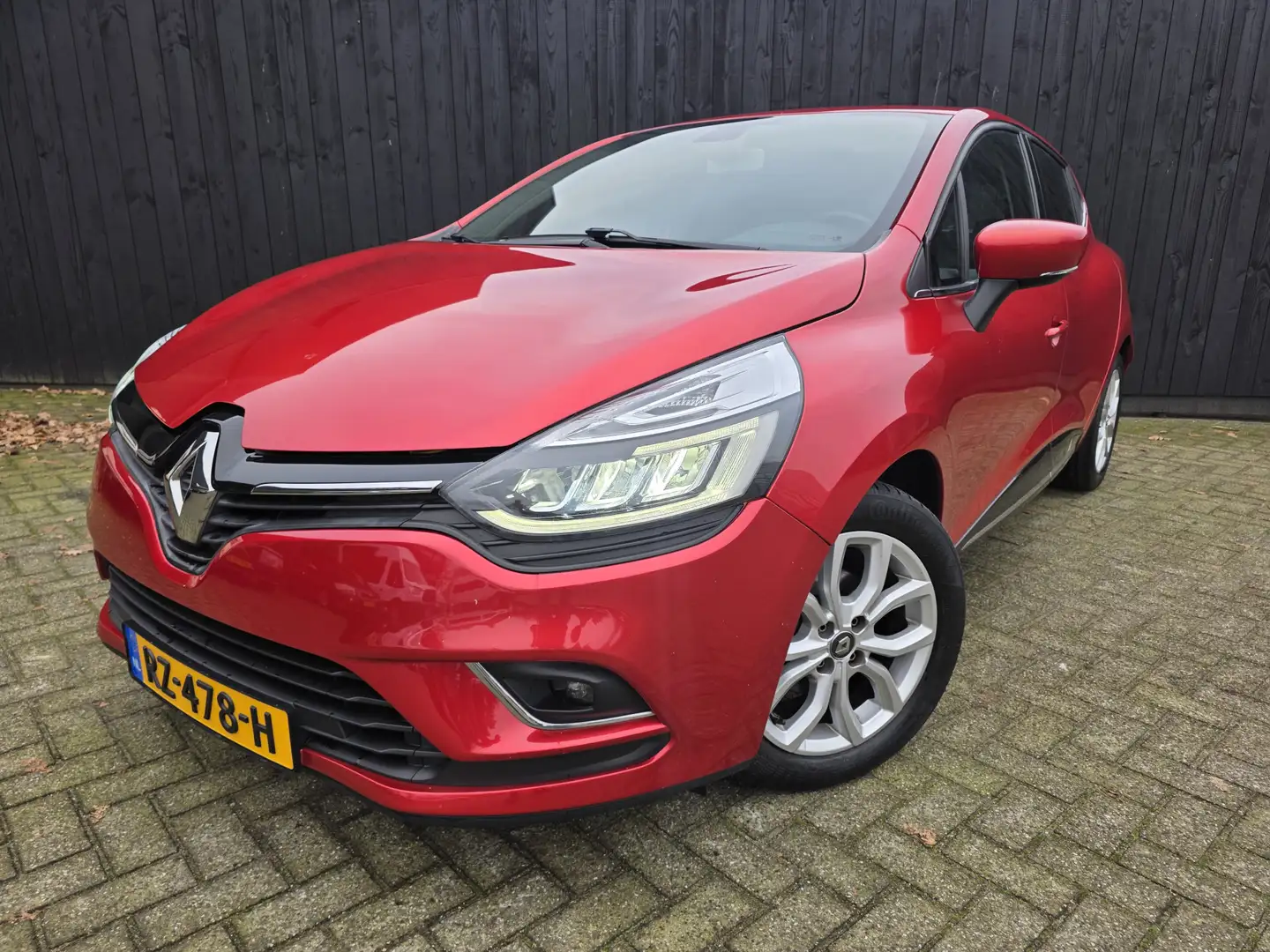 Renault Clio 1.2 TCe Intens Rouge - 1