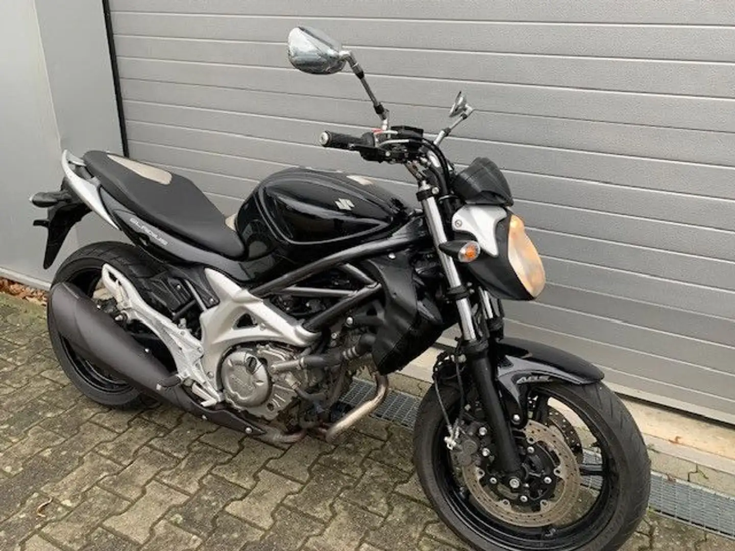 Suzuki SFV650-ABS Noir - 2