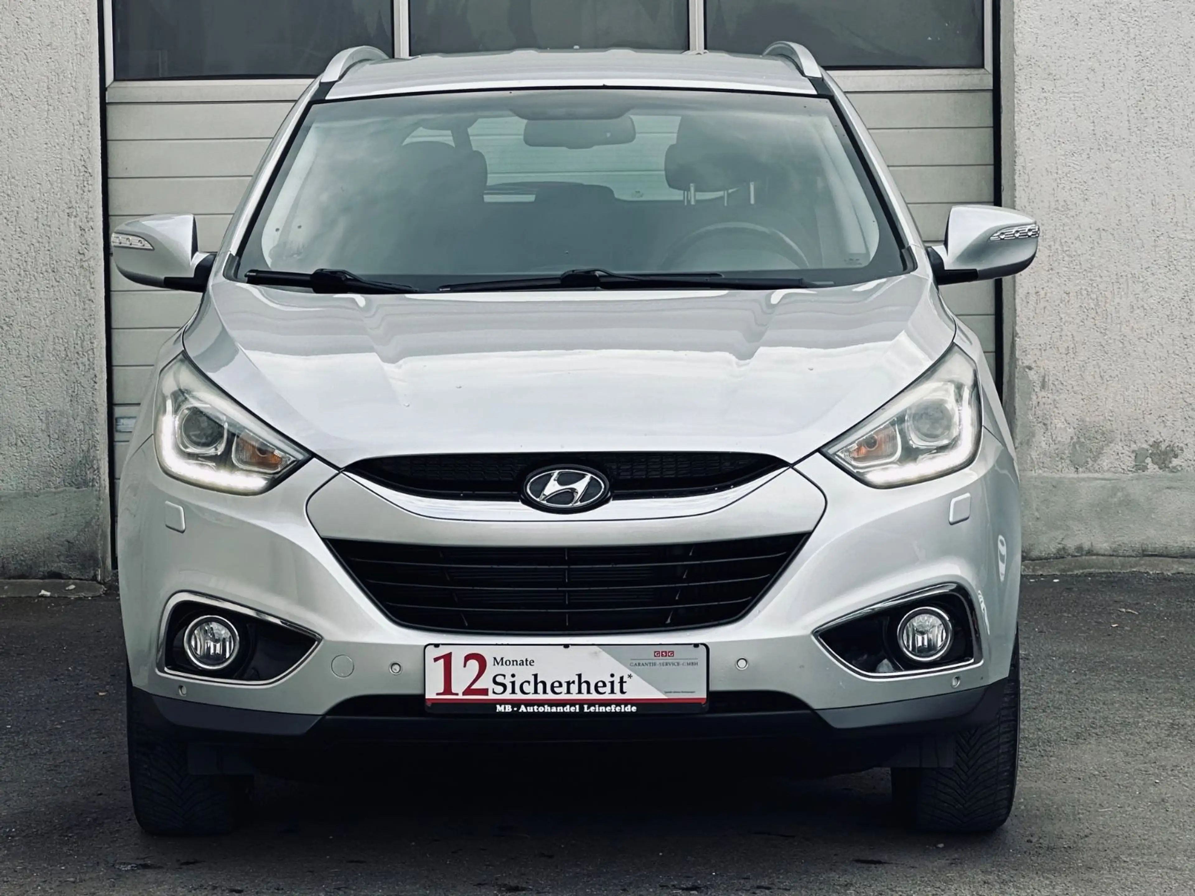 Hyundai iX35 2.0 CRDi 4x4*XENON*NAVI*TEMPO*LEDER*KAMERA — photo 2