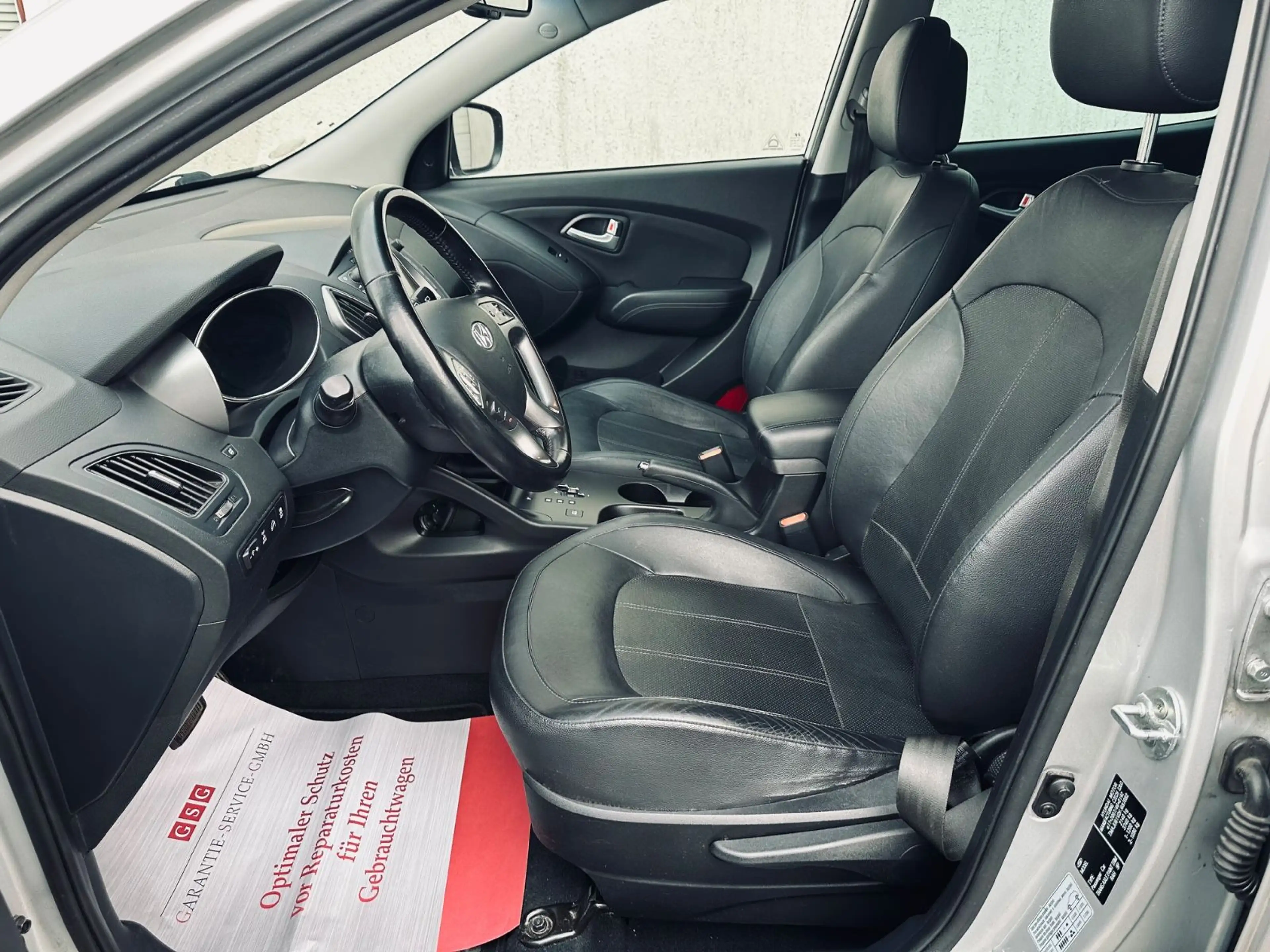 Hyundai iX35 2.0 CRDi 4x4*XENON*NAVI*TEMPO*LEDER*KAMERA — photo 5