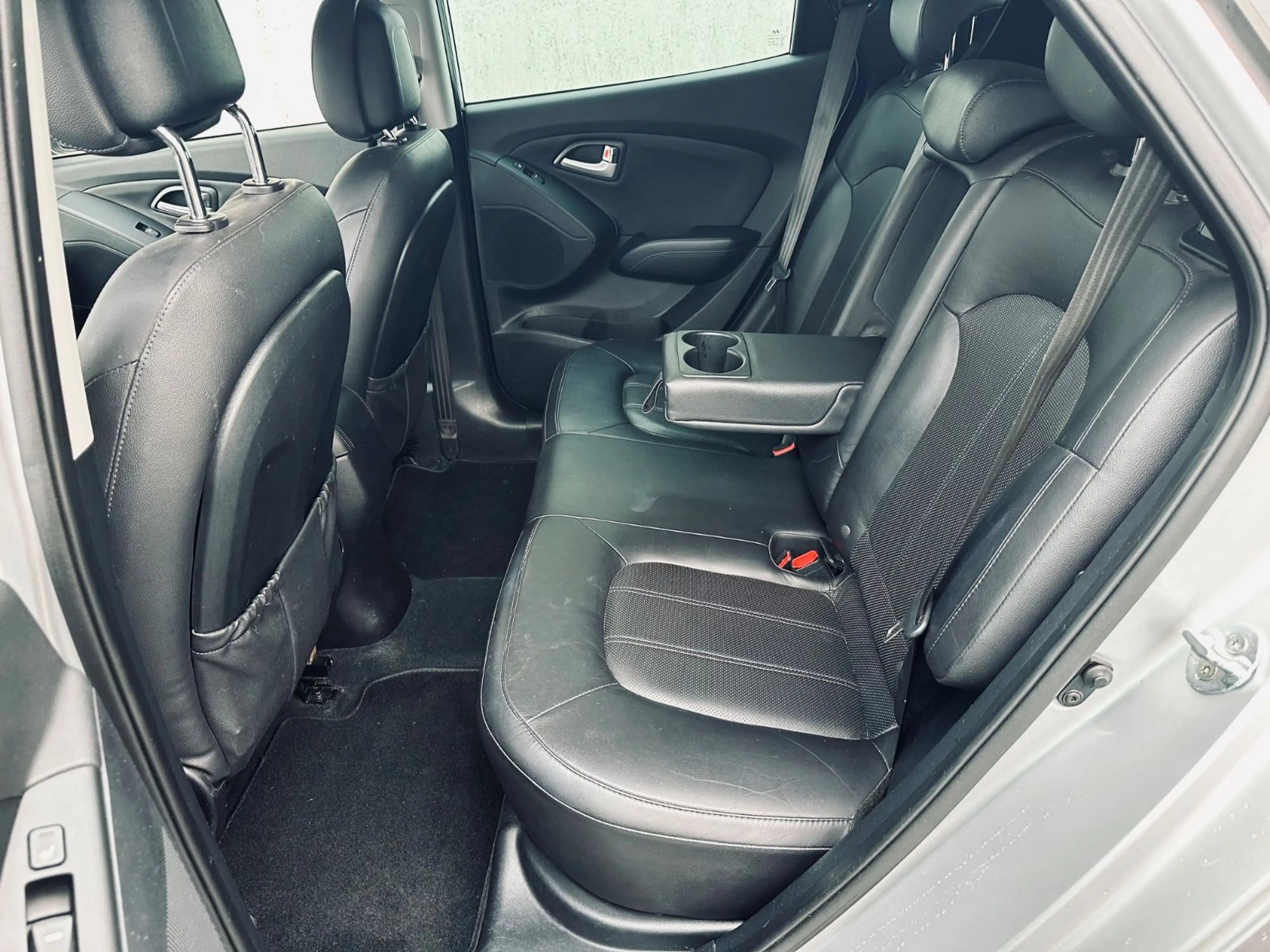 Hyundai iX35 2.0 CRDi 4x4*XENON*NAVI*TEMPO*LEDER*KAMERA — photo 7