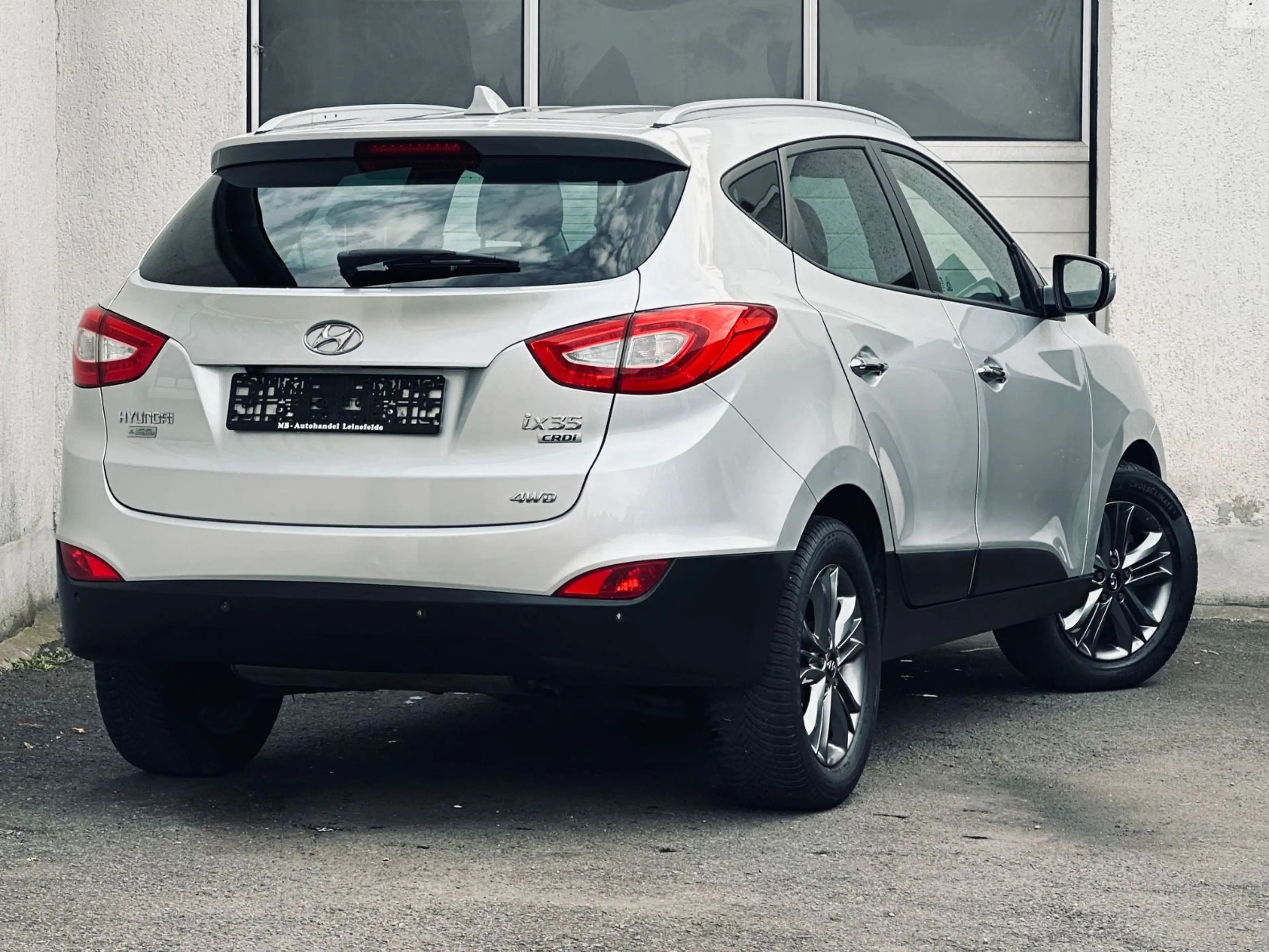 Hyundai iX35 2.0 CRDi 4x4*XENON*NAVI*TEMPO*LEDER*KAMERA — photo 3
