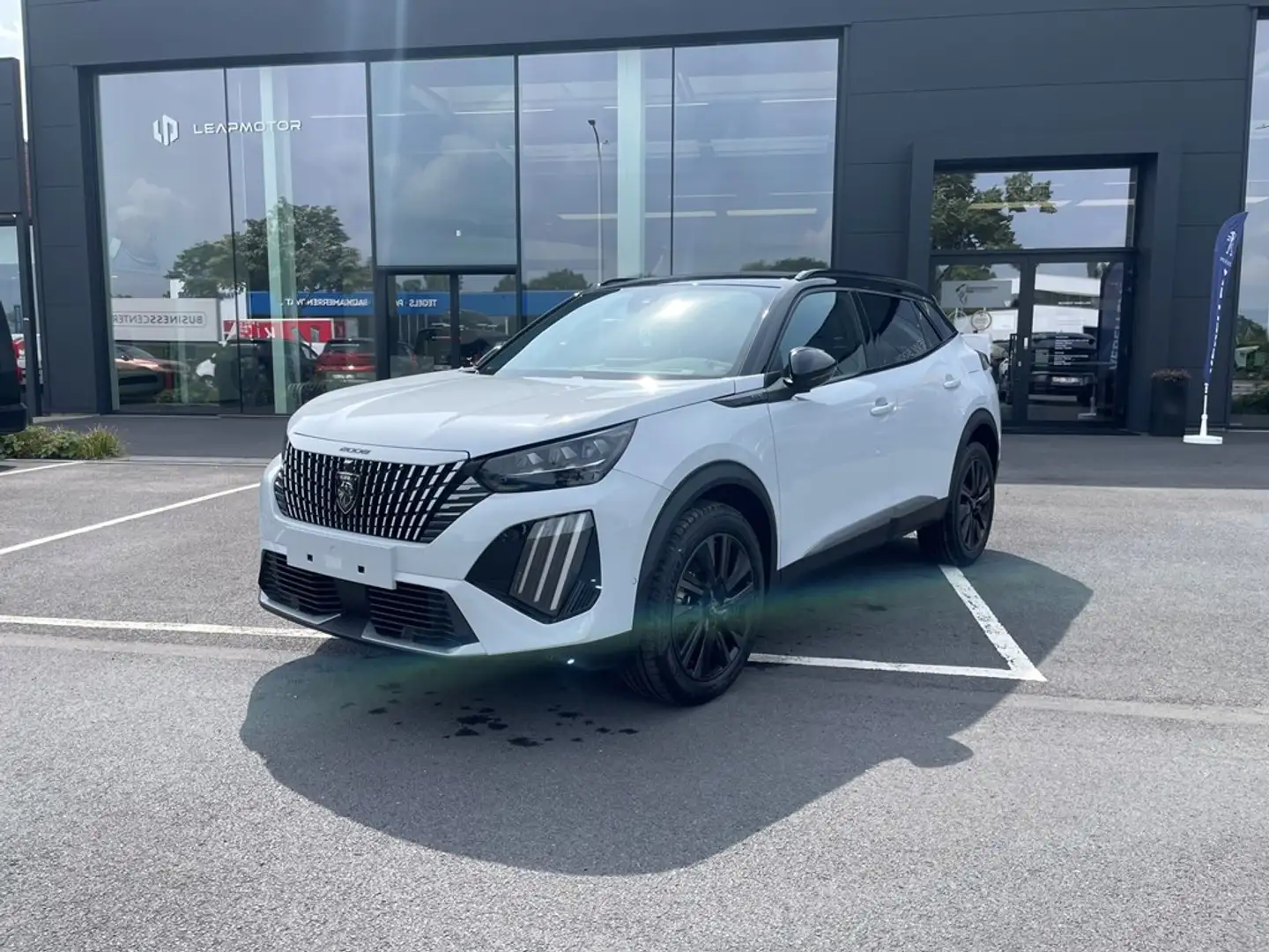 Peugeot 2008 GT Hybrid *0KM* Blanc - 1