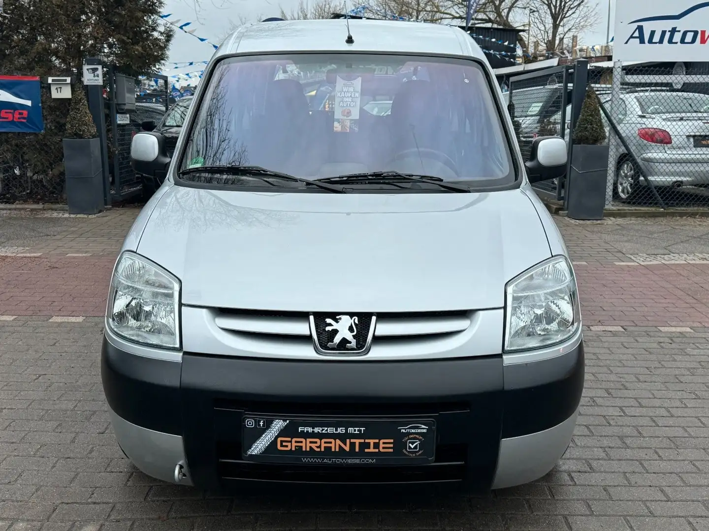 Peugeot Partner Kombi 1.6*Klima*1.Hand*Tüv+Service NEU Šedá - 2