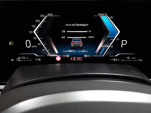 BMW X5 view 11