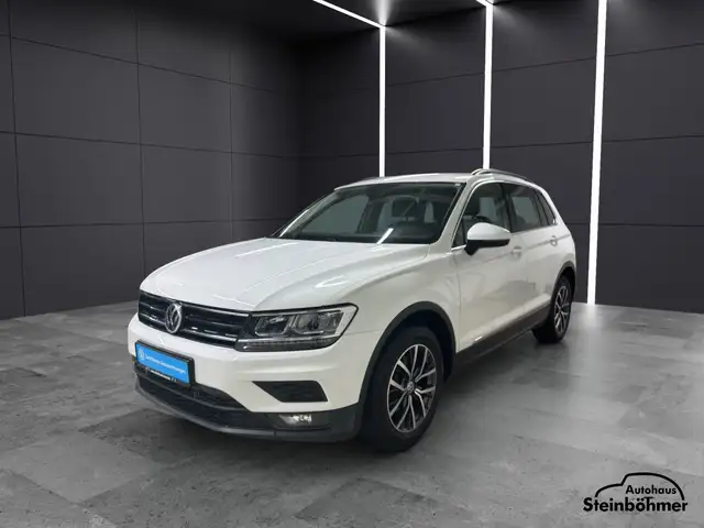 Volkswagen Tiguan view 2