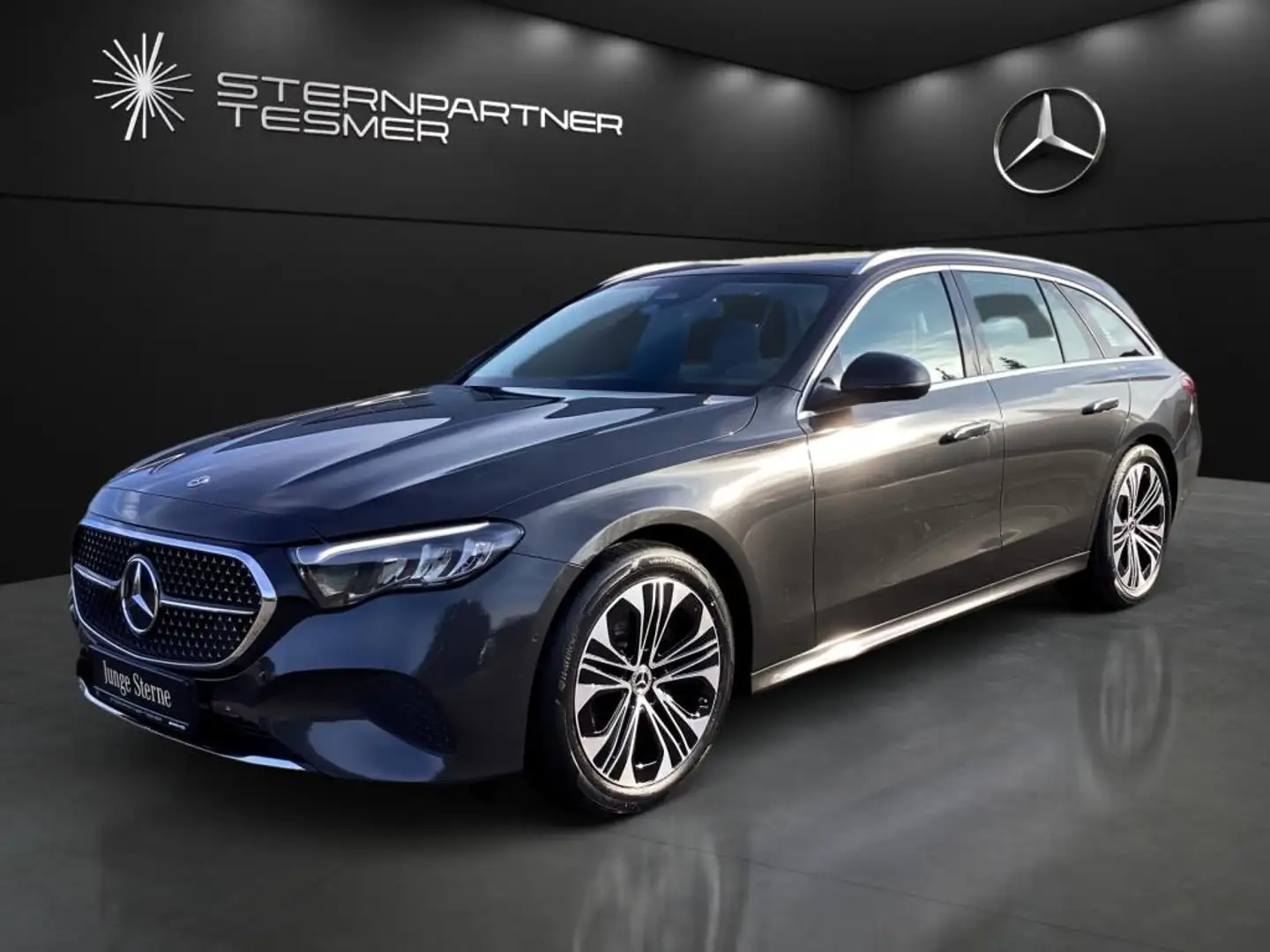 Mercedes-Benz E 200 T Avantgarde+AHK+PANO+Kamera+Wide+Distro Gris - 2