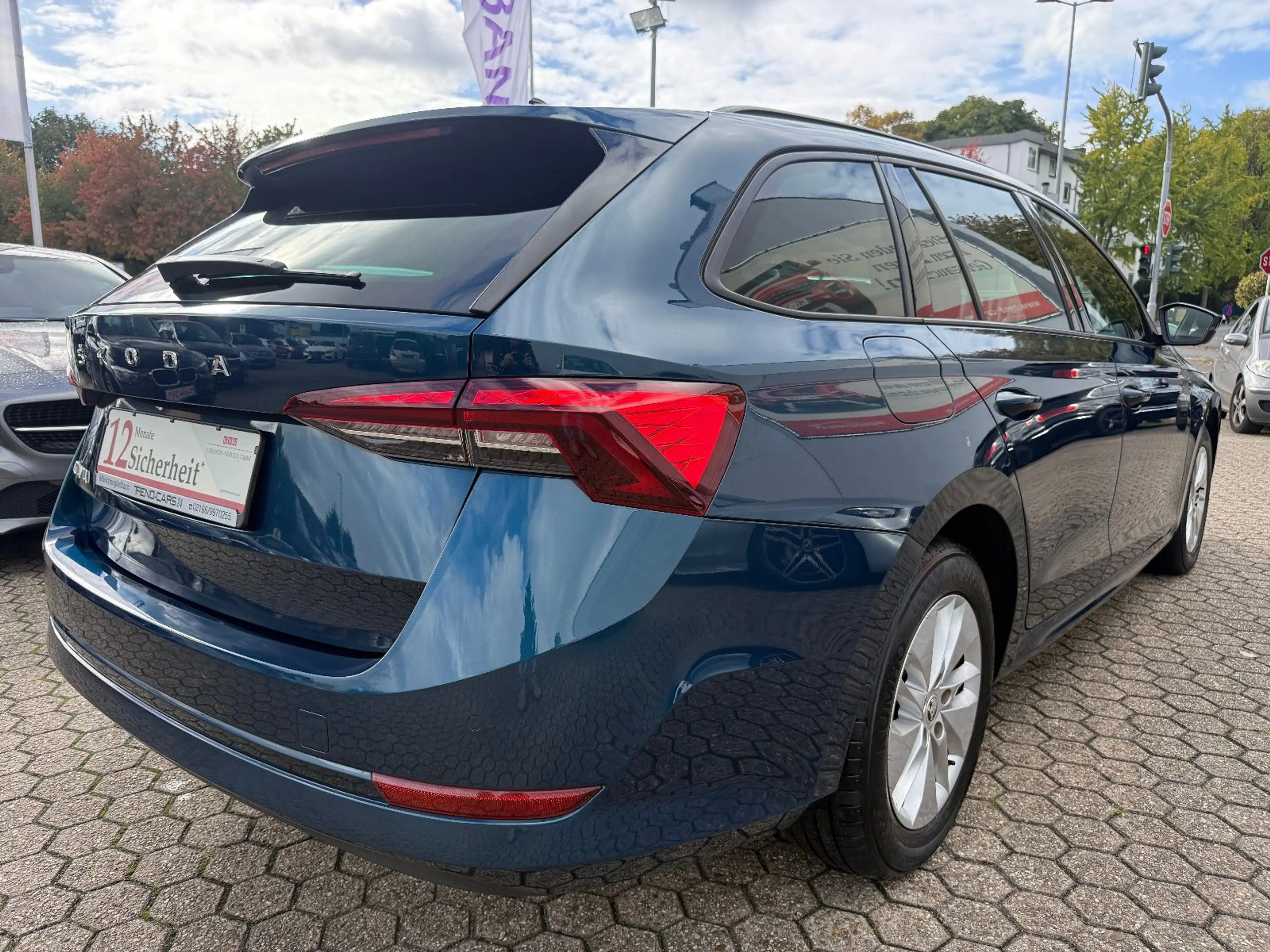 Skoda Octavia Combi Ambition*Tempomat* — photo 5