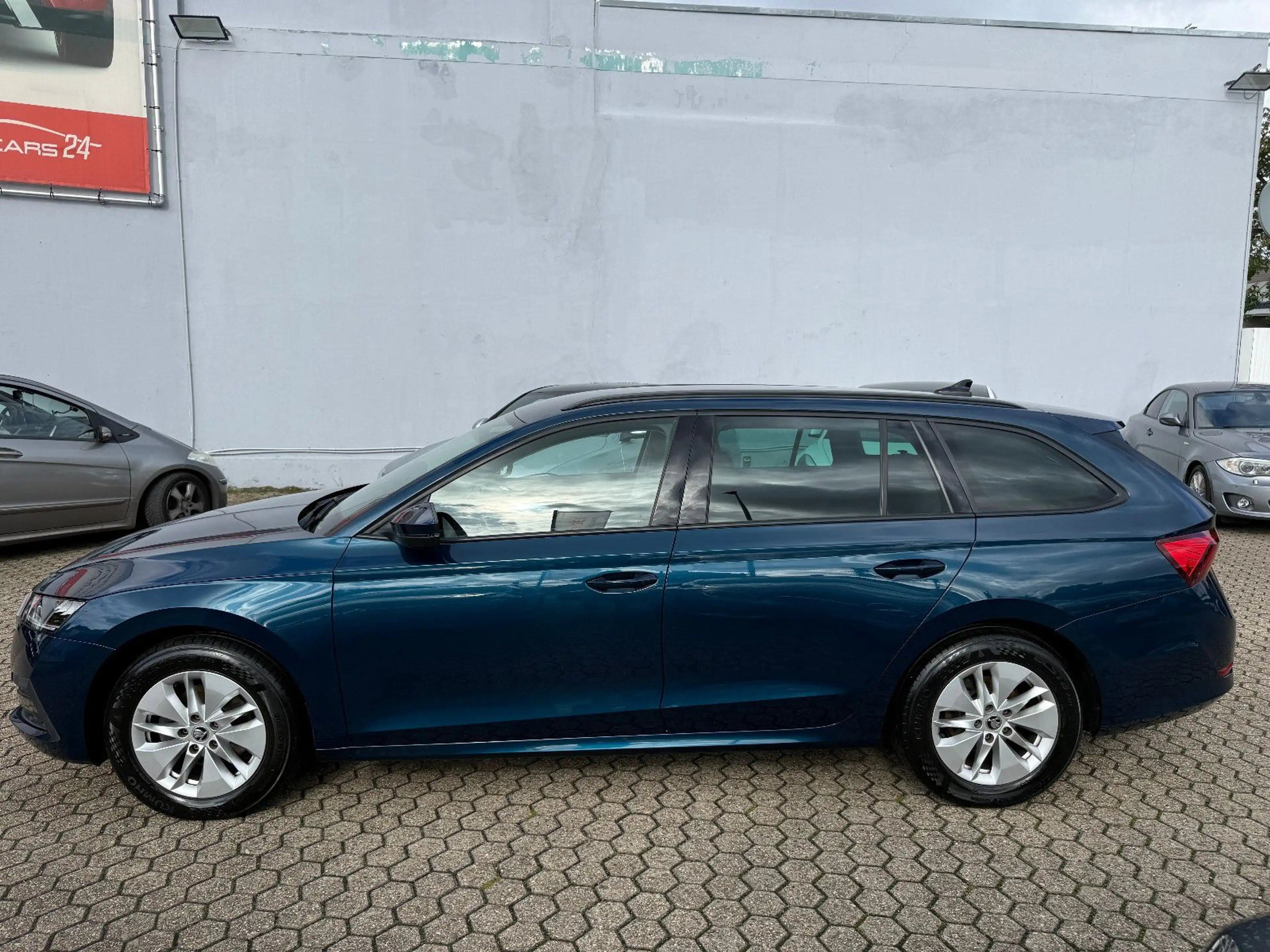 Skoda Octavia Combi Ambition*Tempomat* — photo 2