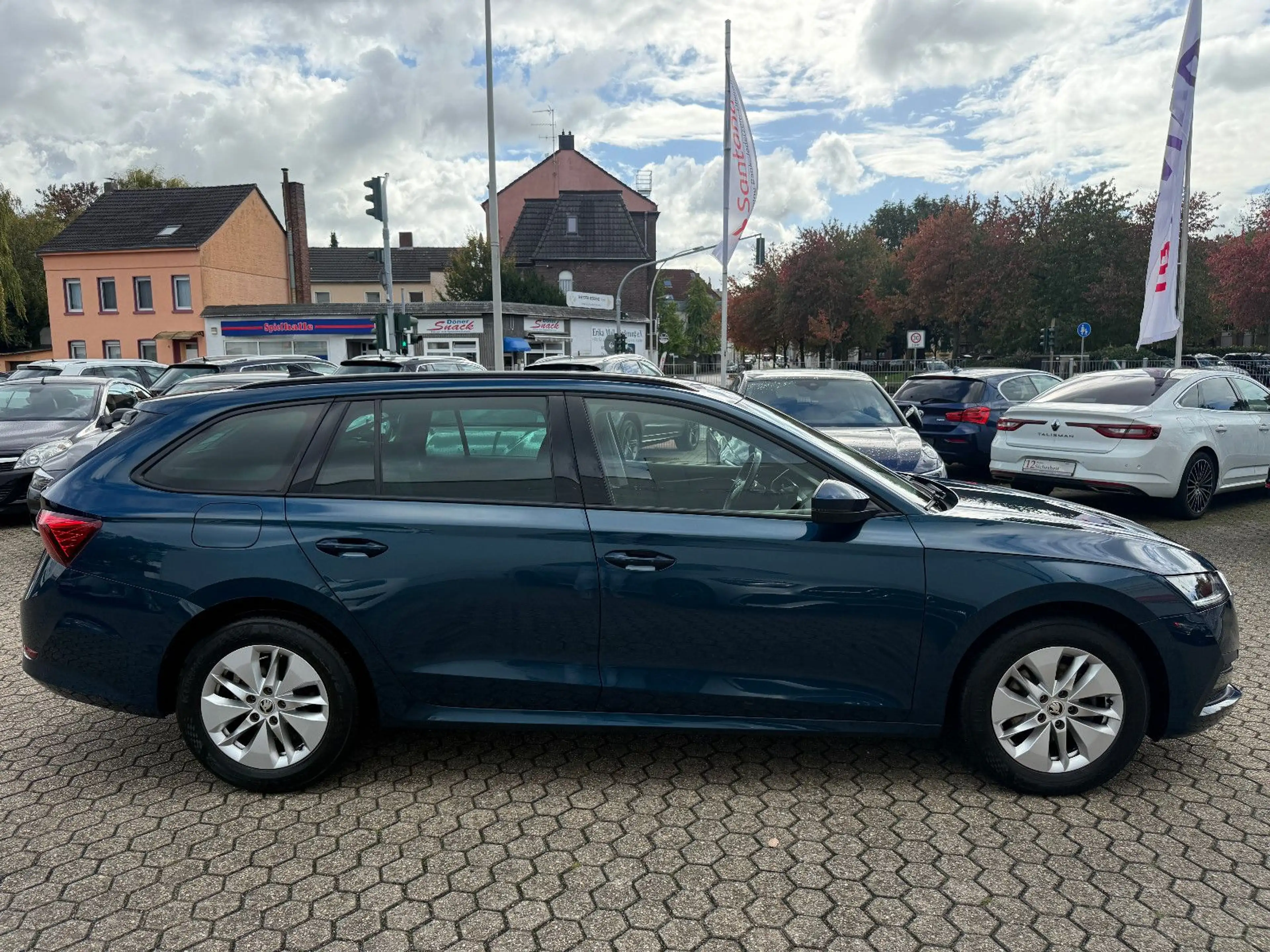 Skoda Octavia Combi Ambition*Tempomat* — photo 6