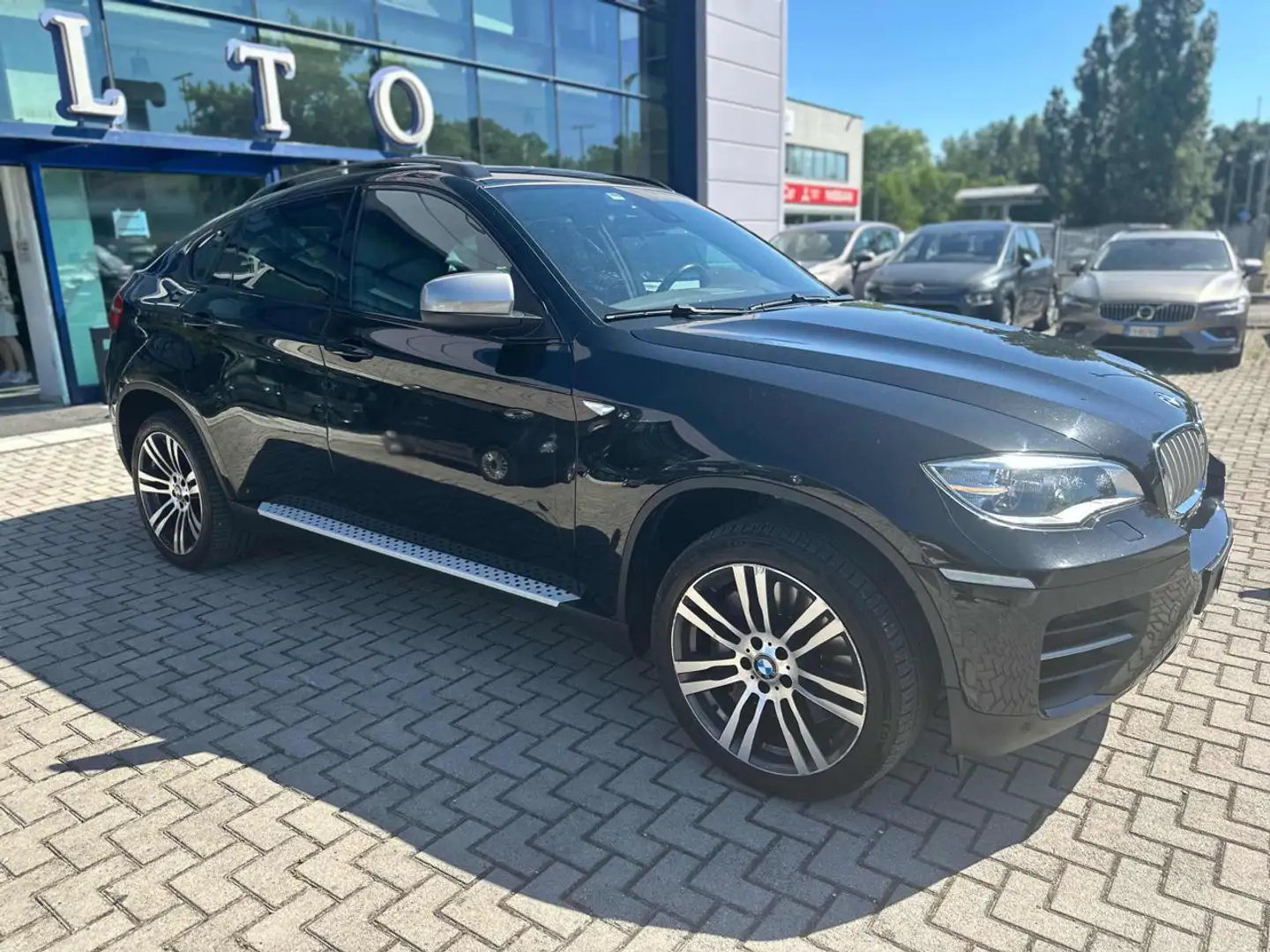 BMW X6 M50 d Negru - 1