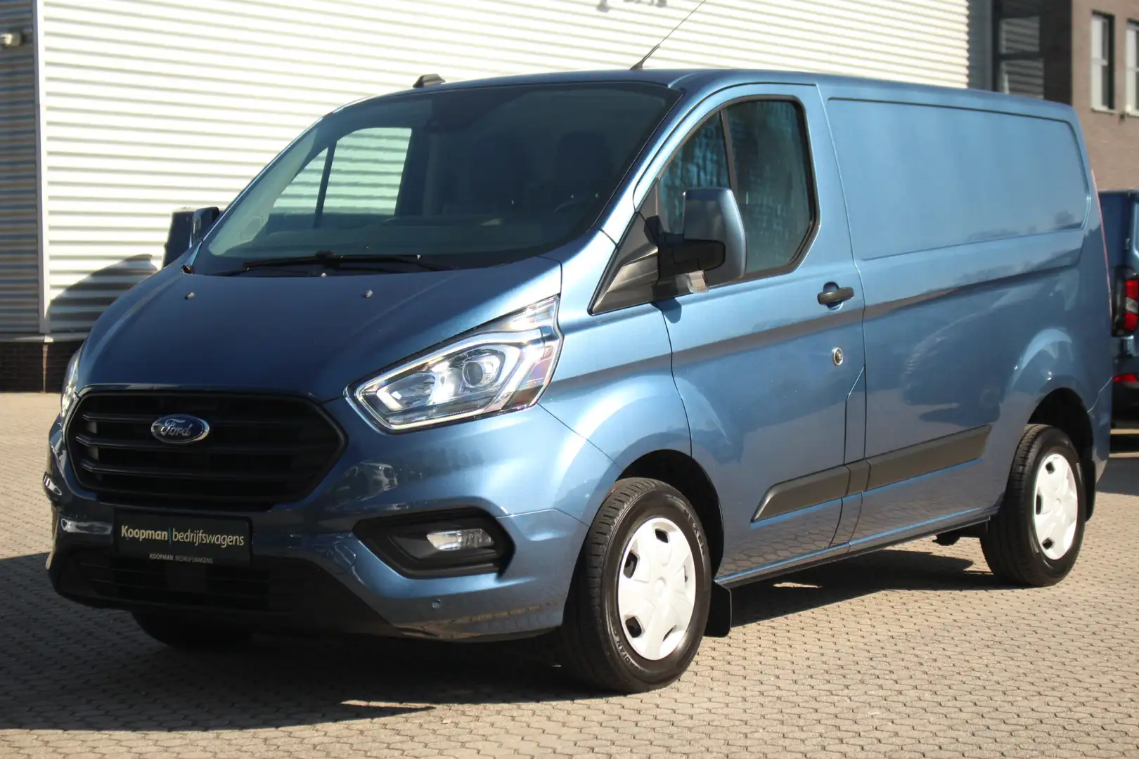 Ford Transit Custom 280 2.0TDCI 130pk L1H1 Trend | Trekhaak | Camera | Blauw - 2