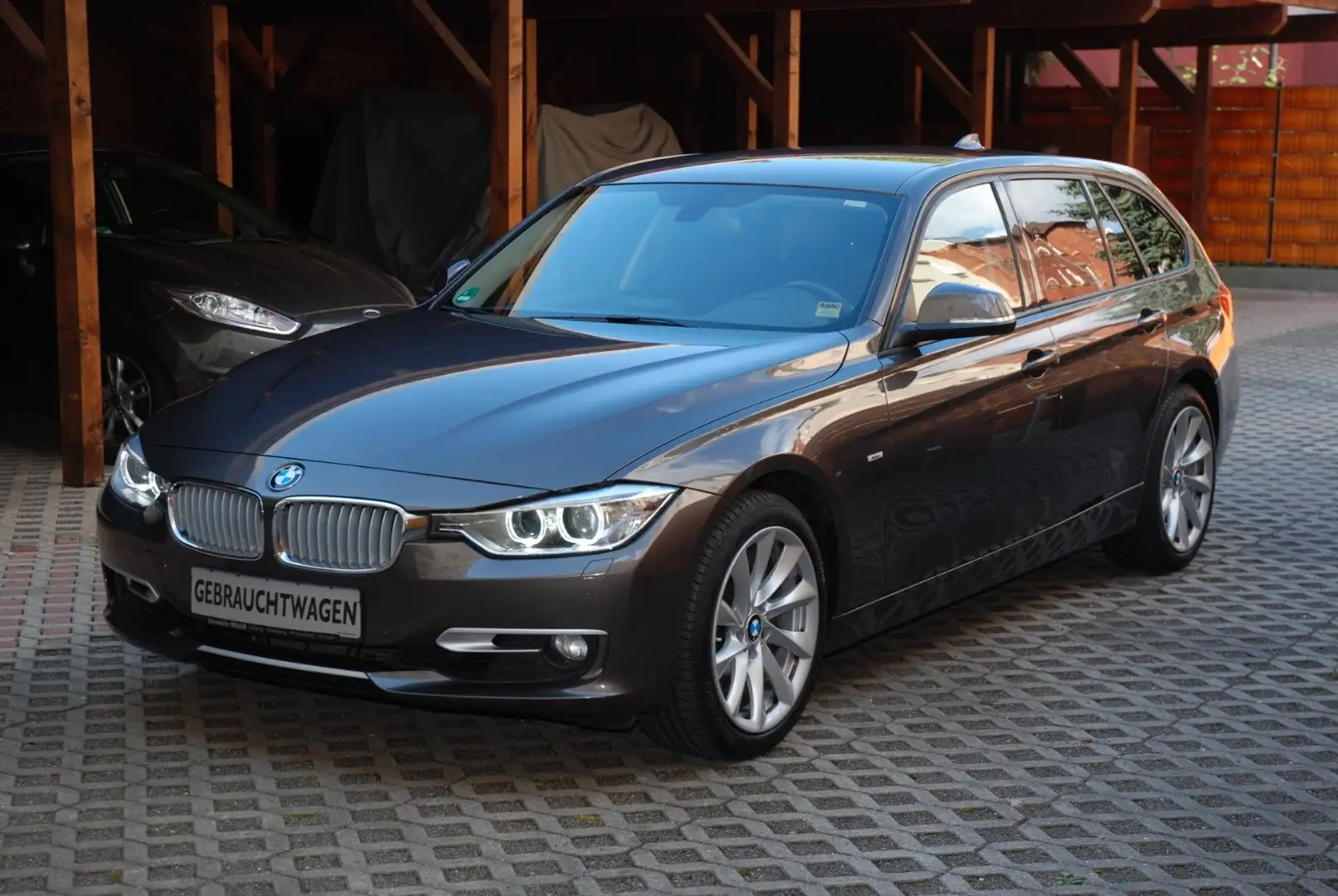 BMW 328 Baureihe 3 Touring 328 i xDrive Braun - 2