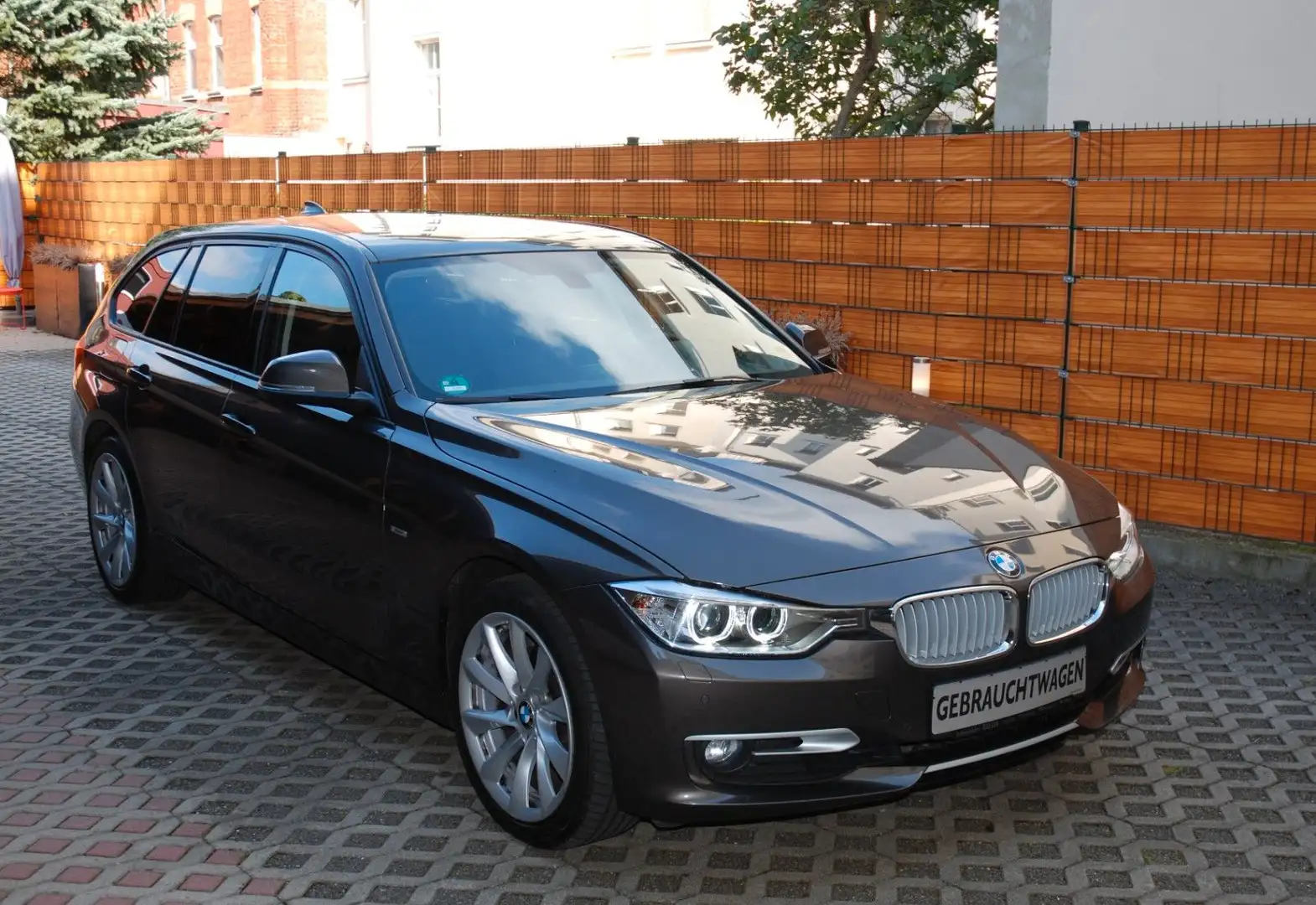 BMW 328 Baureihe 3 Touring 328 i xDrive Braun - 1