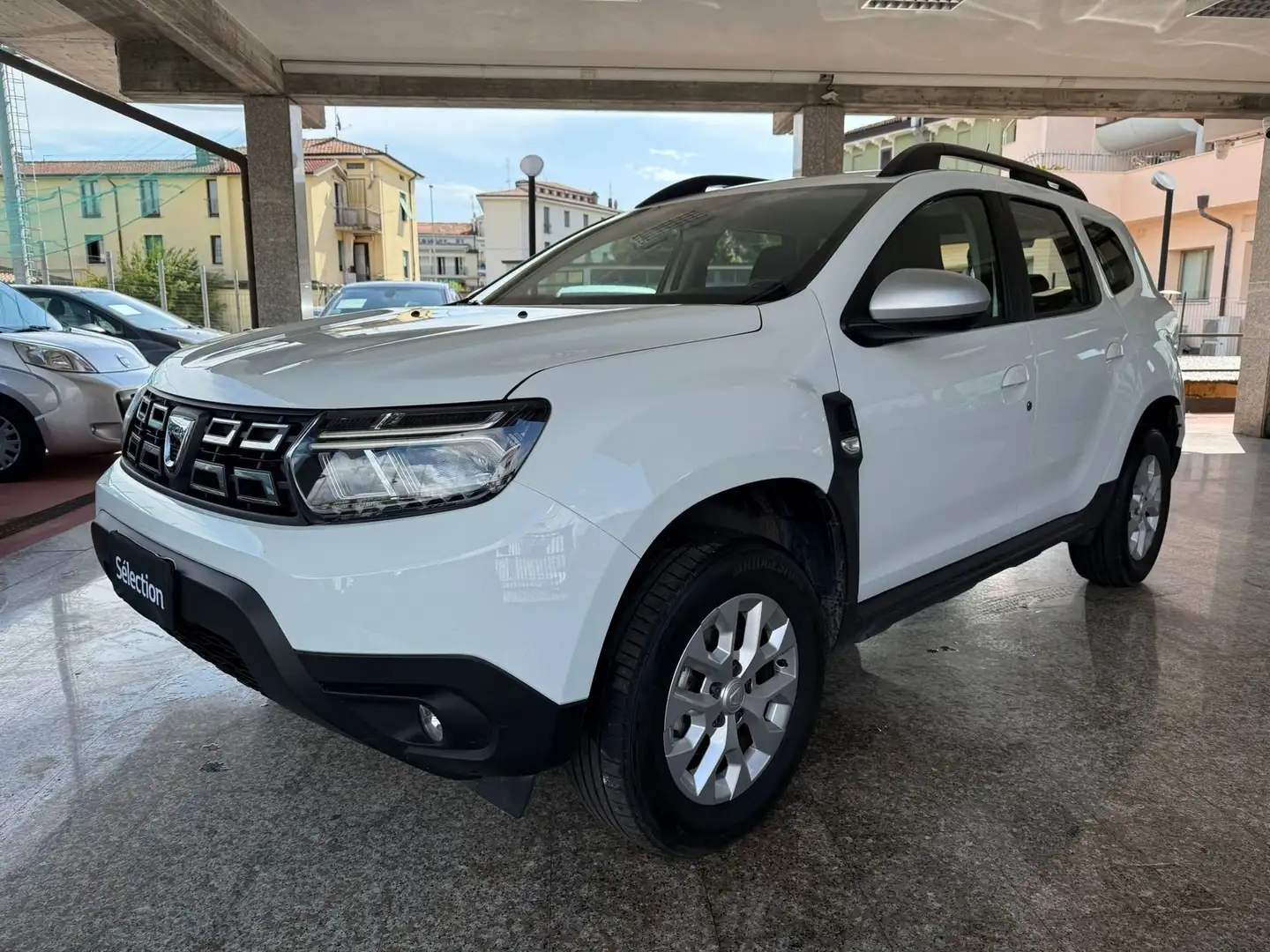 Dacia Duster 1.0 TCe 100CV GPL Comfort Weiß - 1