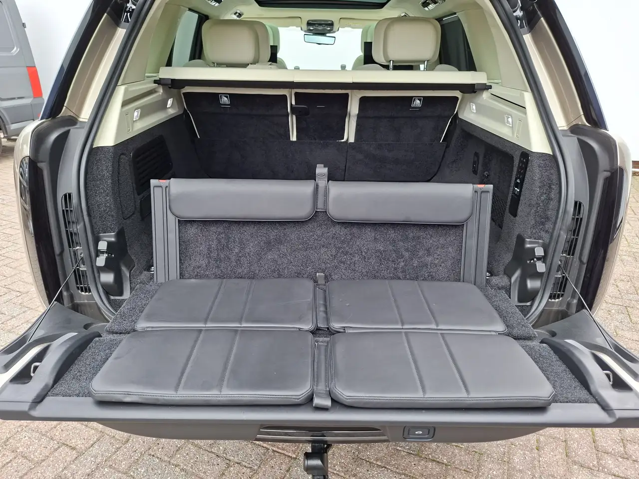 Land Rover Range Rover P510e SV PHEV 4WS 4xMassage Chauffeurspakket Signa, миниатюра 29