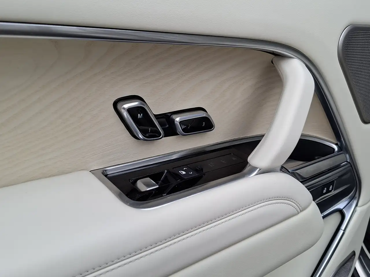 Land Rover Range Rover P510e SV PHEV 4WS 4xMassage Chauffeurspakket Signa, миниатюра 13
