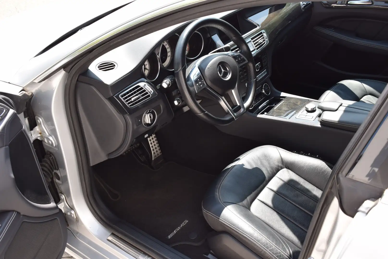 Mercedes-Benz CLS 350 CLS 350 CDI /AMG Paket/ GSD/TopZustand/1 Hand Stříbrná - 2