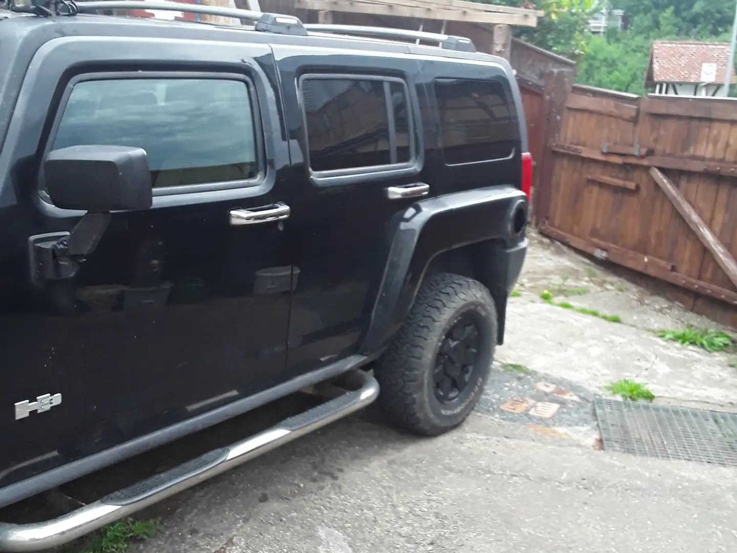 HUMMER H3 Schwarz - 1