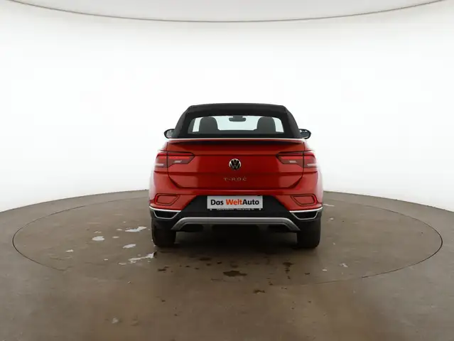 Volkswagen T-Roc view 6