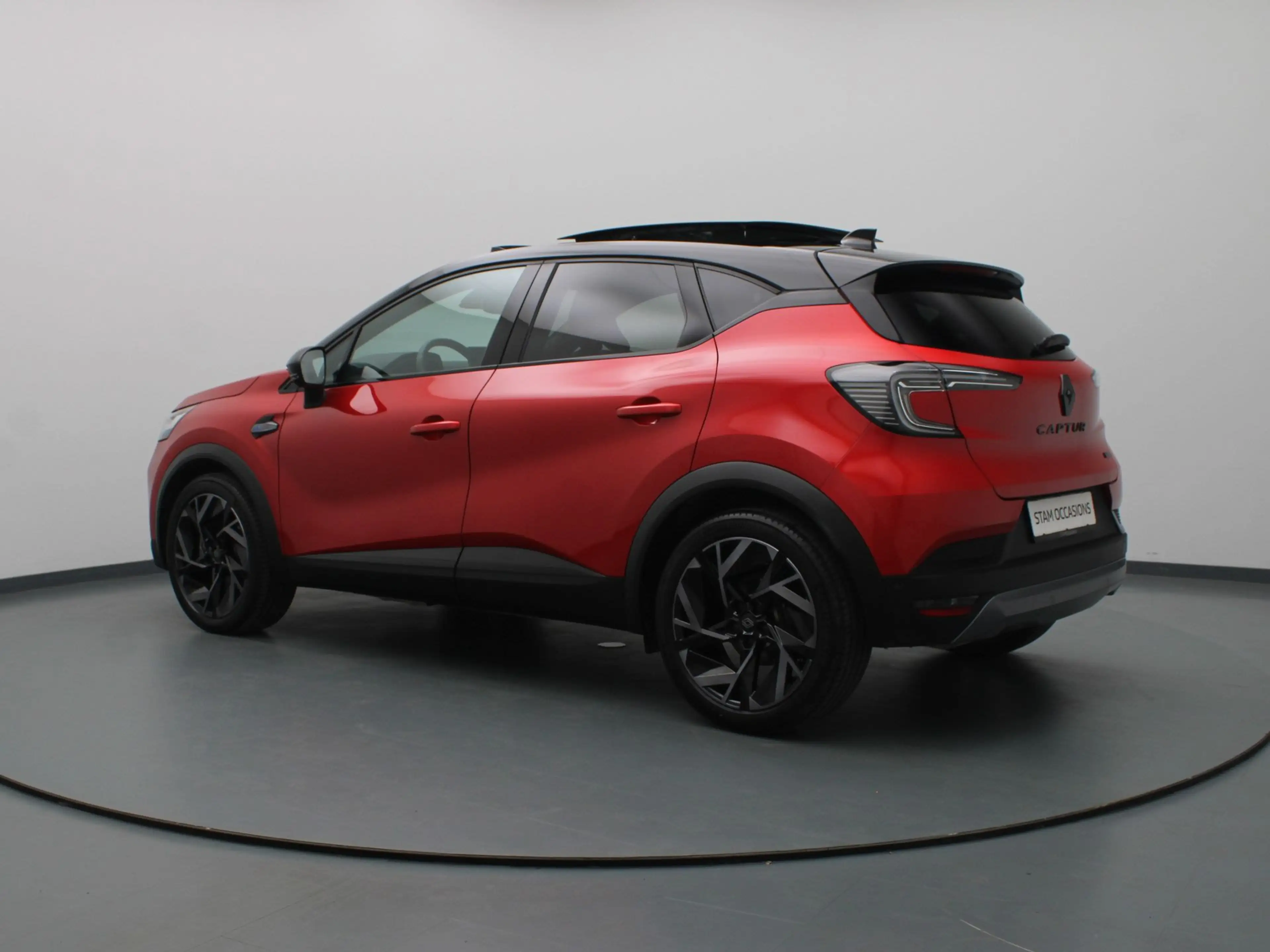 Renault Captur 160pk E-Tech full hybrid esprit Alpine Apple Carpl — photo 2