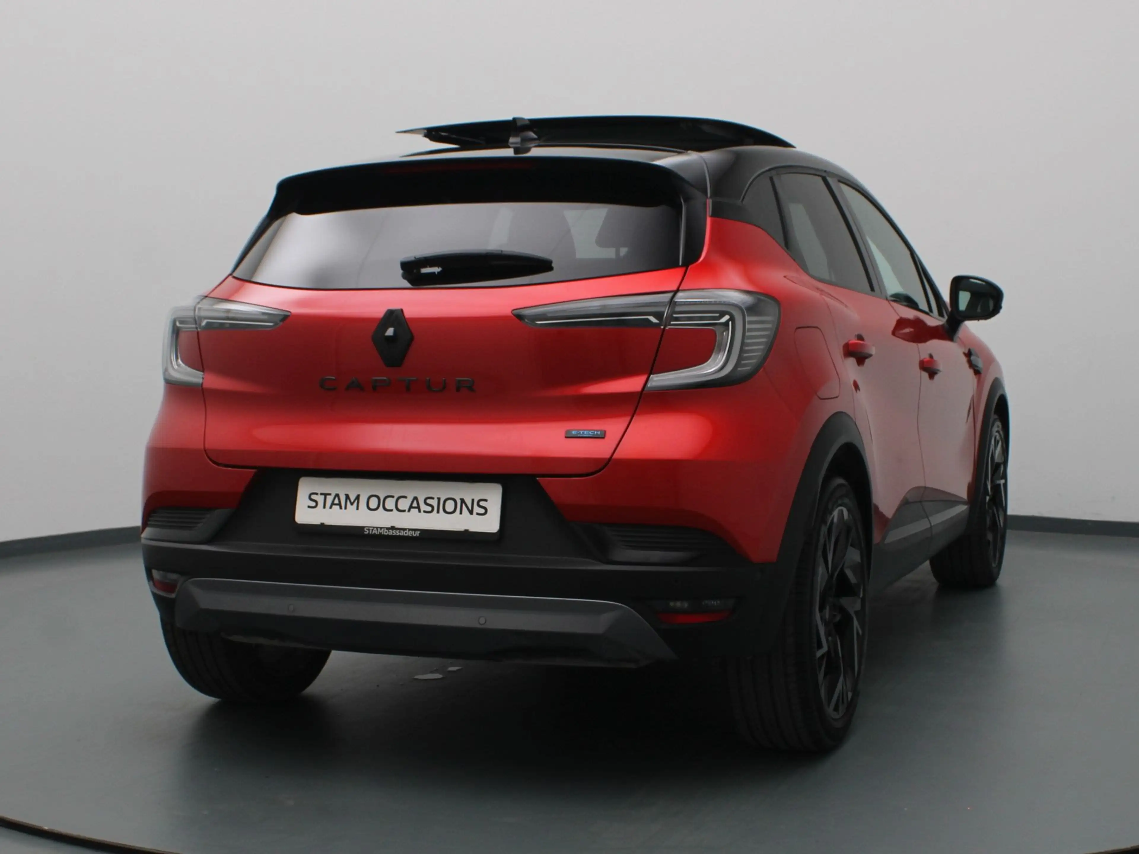 Renault Captur 160pk E-Tech full hybrid esprit Alpine Apple Carpl — photo 20