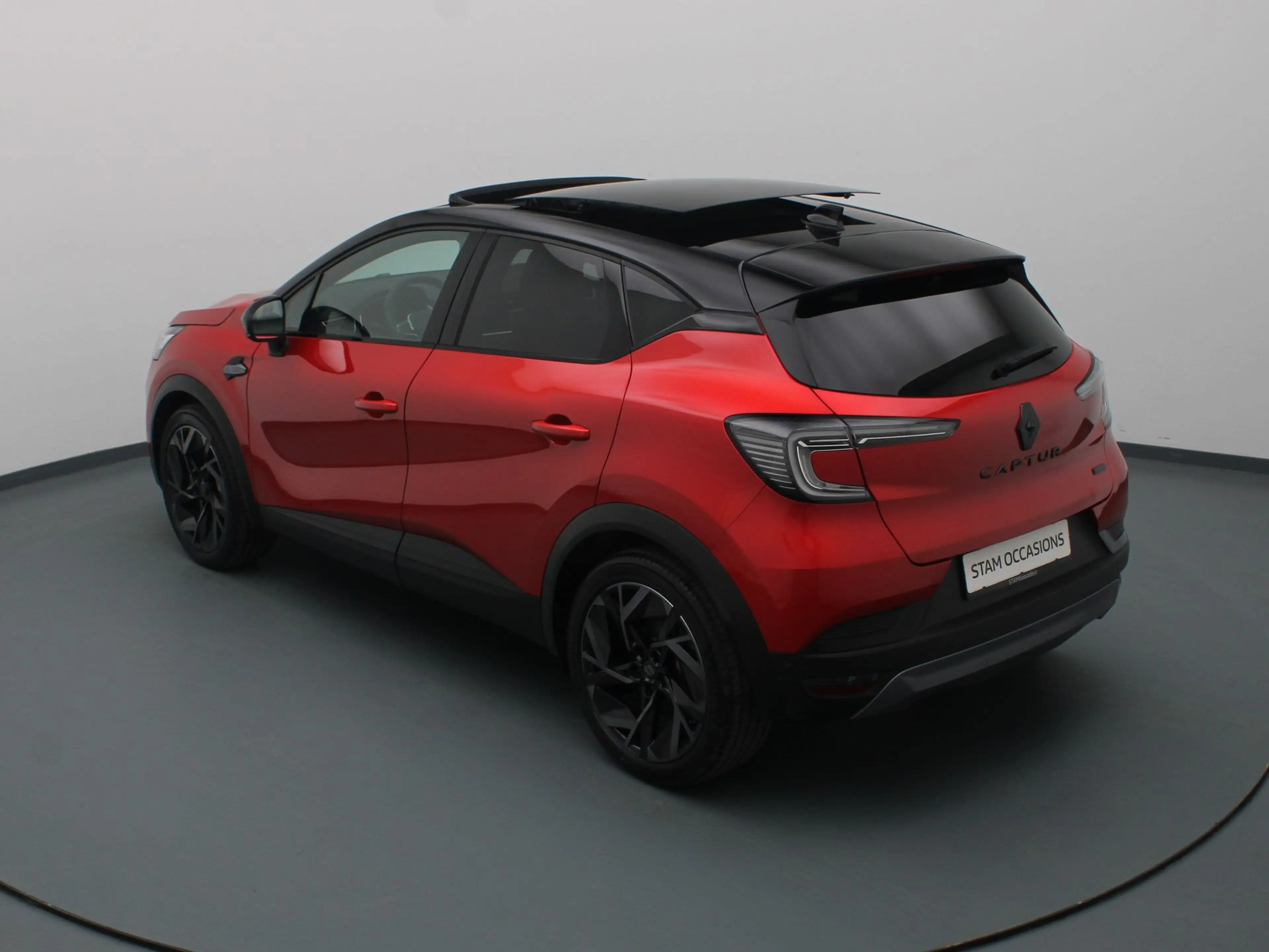 Renault Captur 160pk E-Tech full hybrid esprit Alpine Apple Carpl — photo 14