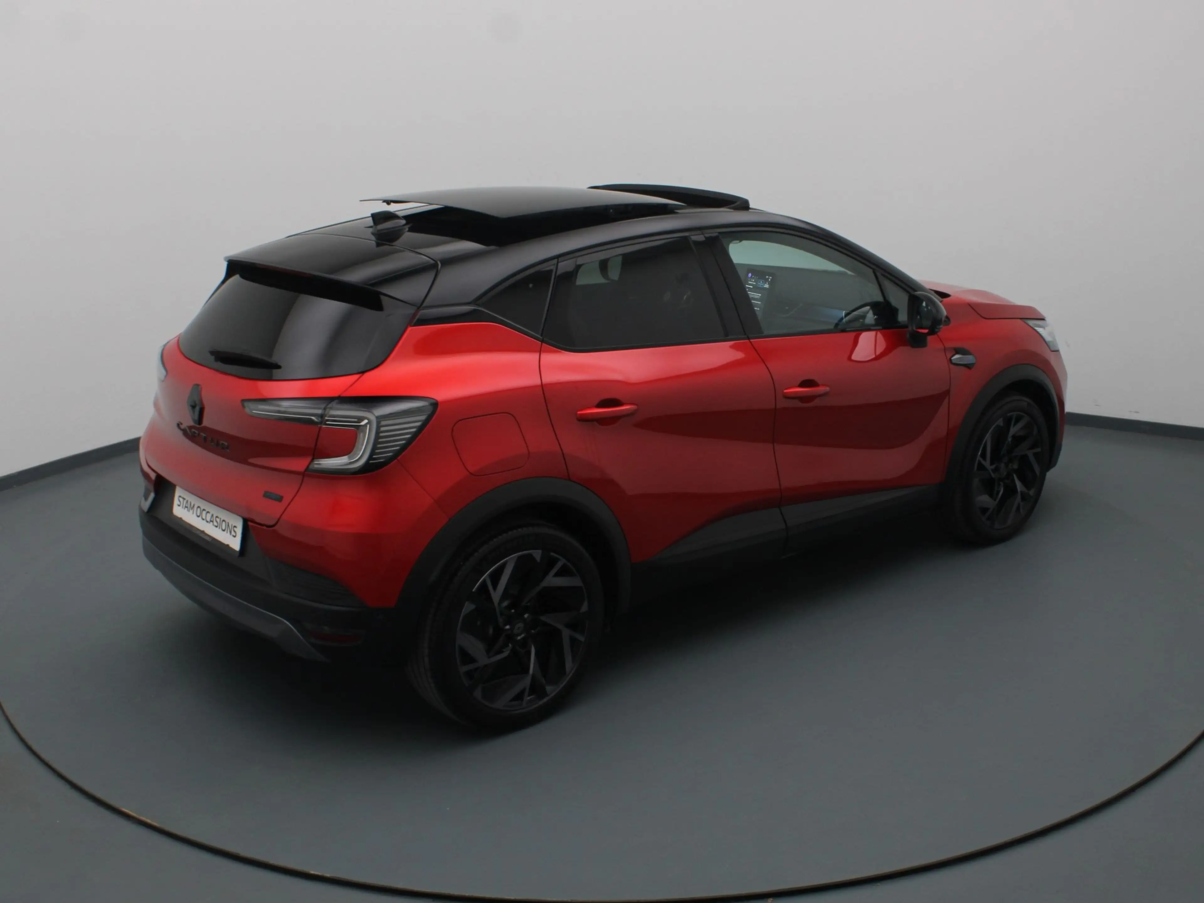 Renault Captur 160pk E-Tech full hybrid esprit Alpine Apple Carpl — photo 12