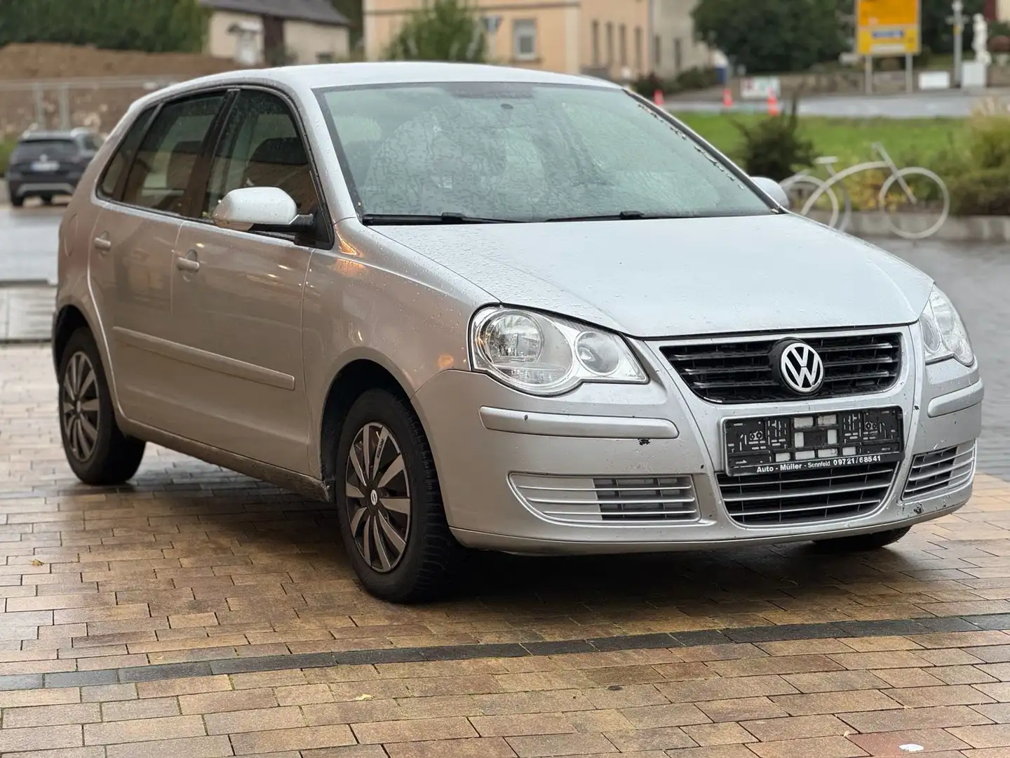 Volkswagen Polo Trendline Silber - 2