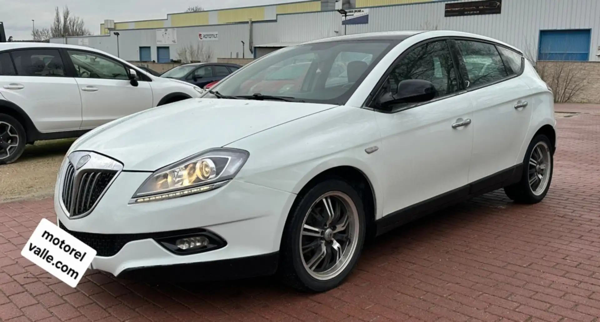 Lancia Delta 1.6Mjet Premiere Collection Blanco - 1