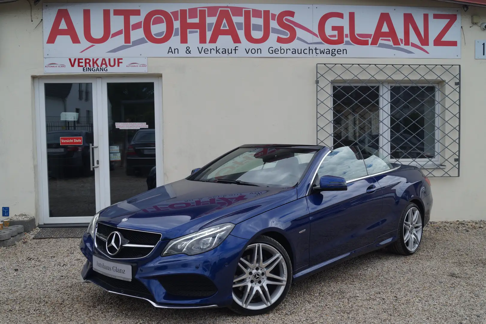 Mercedes-Benz E 250 E 250 d Sport Edition AMG 1.Hand Modrá - 1