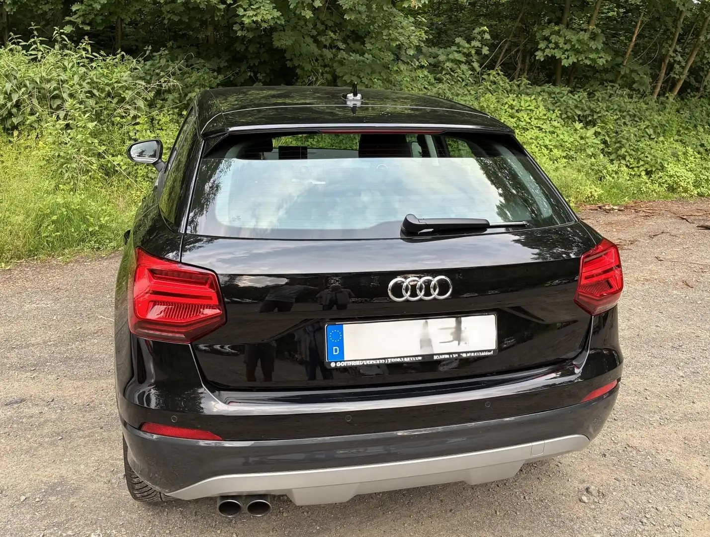 Audi Q2 Q2 1.4 TFSI, S tronic, Automatik Schwarz - 2