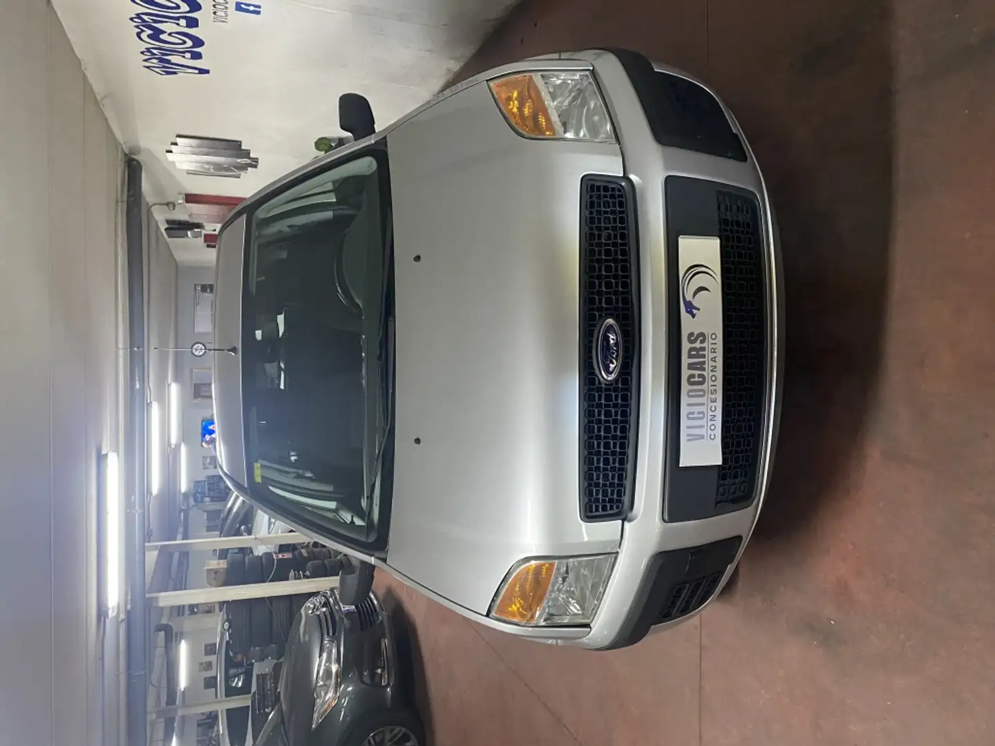 Ford Fusion 1.4TDCi Ambiente Gris - 2