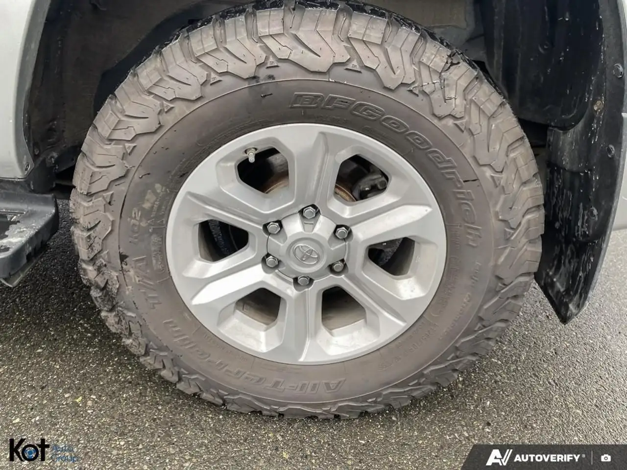 Toyota 4-Runner снимка Toyota 4-Runner