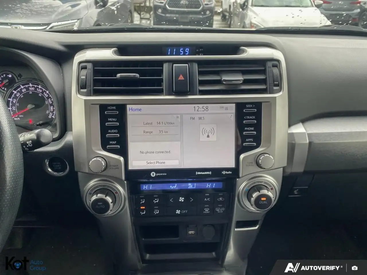 Toyota 4-Runner снимка Toyota 4-Runner