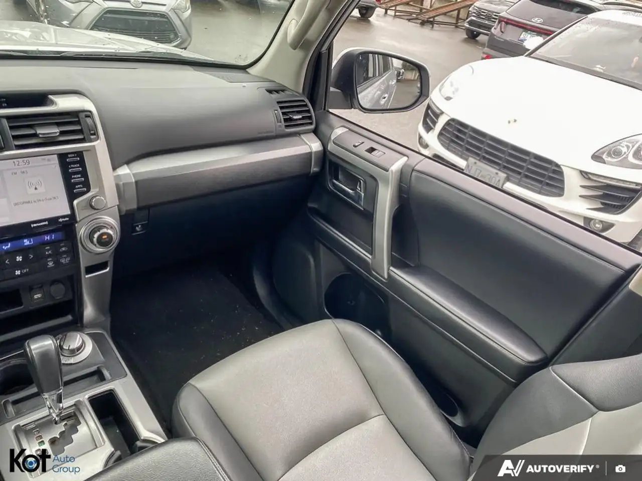 Toyota 4-Runner снимка Toyota 4-Runner