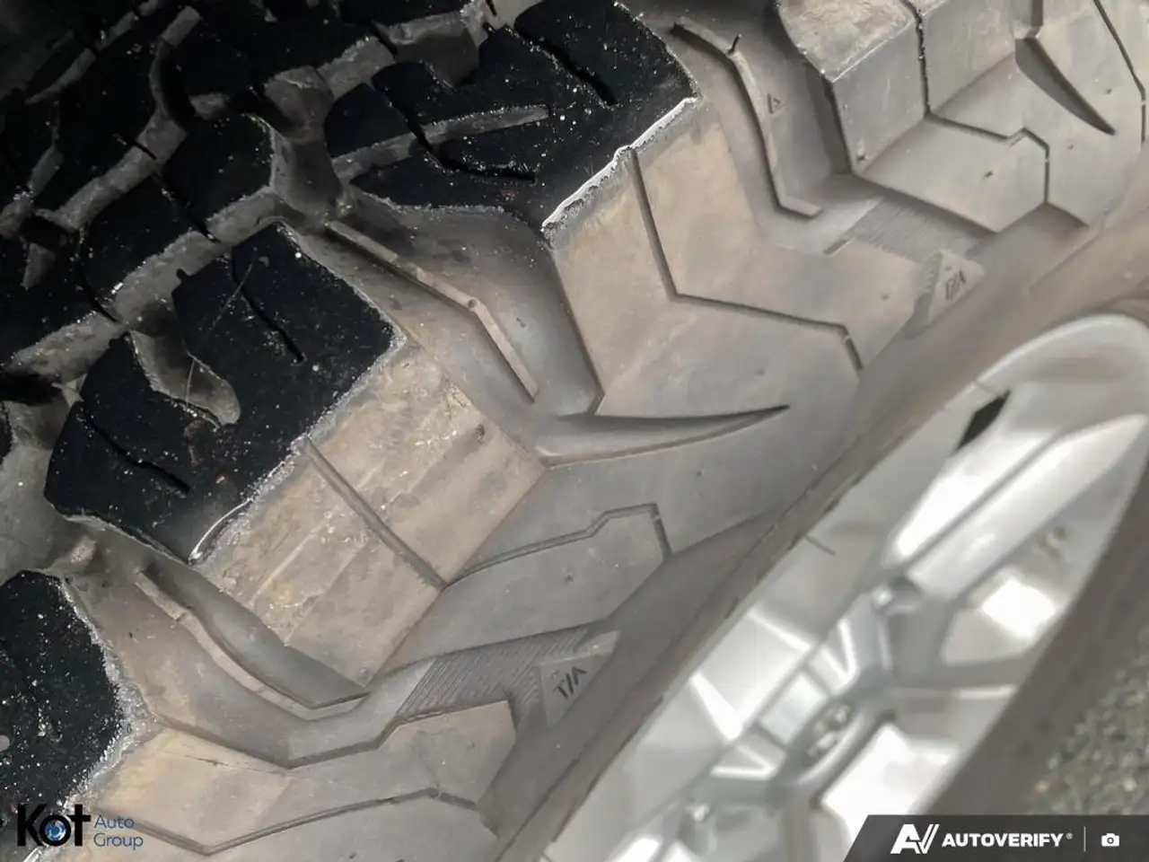 Toyota 4-Runner снимка Toyota 4-Runner
