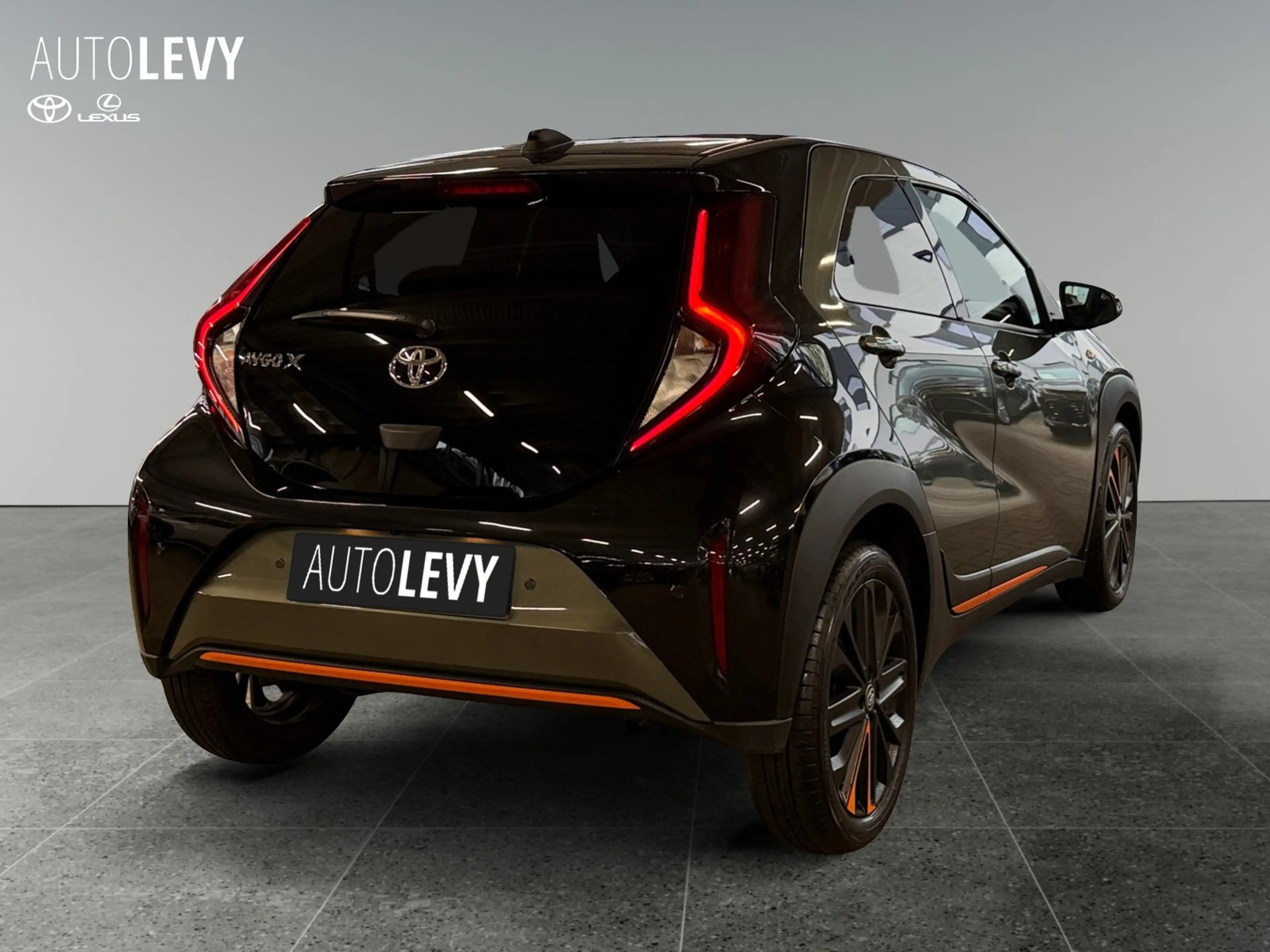 Toyota Aygo X 1.0 Limited Air Faltdach Leder+LED+SHZ+PDC — photo 6