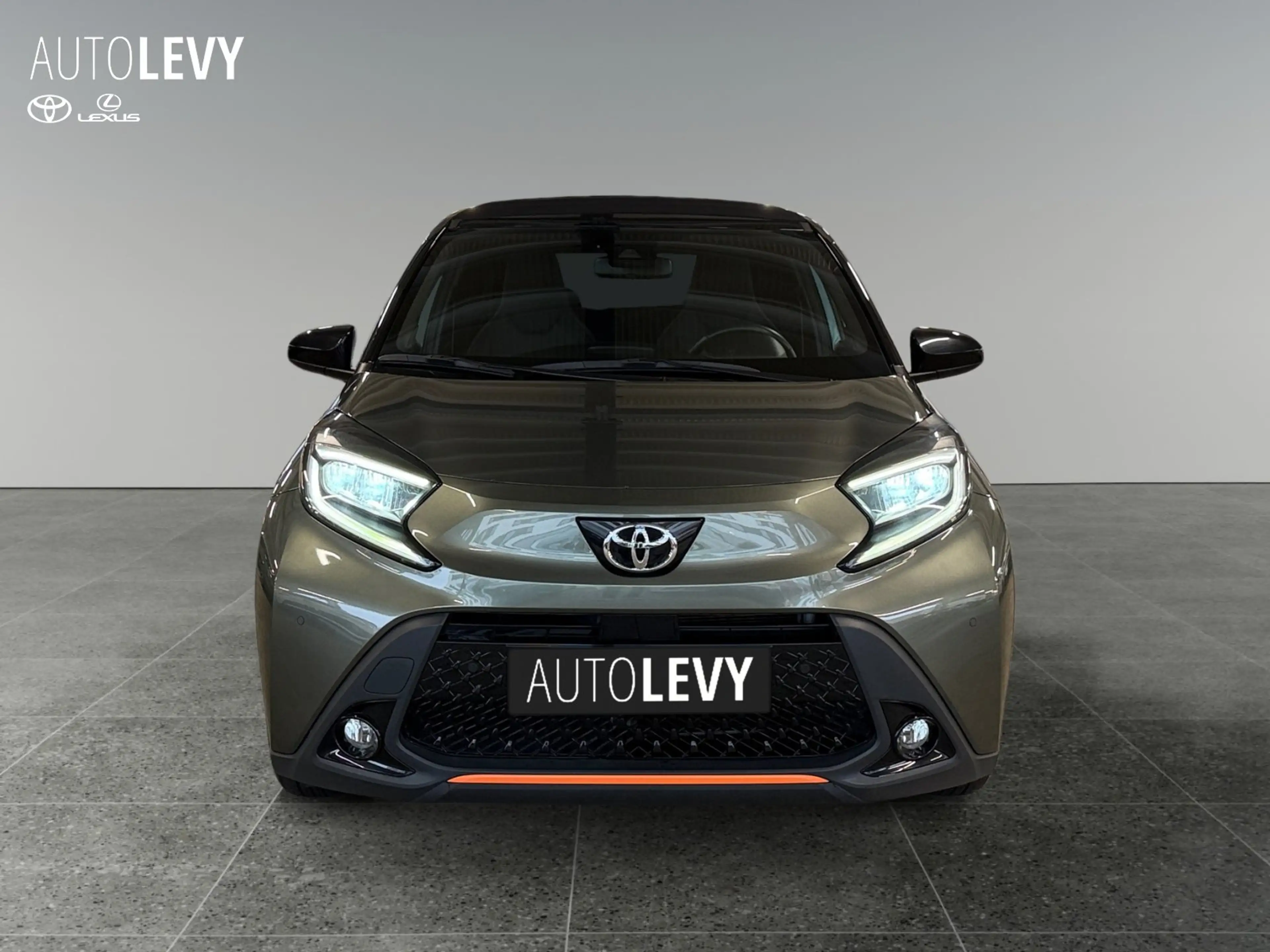 Toyota Aygo X 1.0 Limited Air Faltdach Leder+LED+SHZ+PDC — photo 9