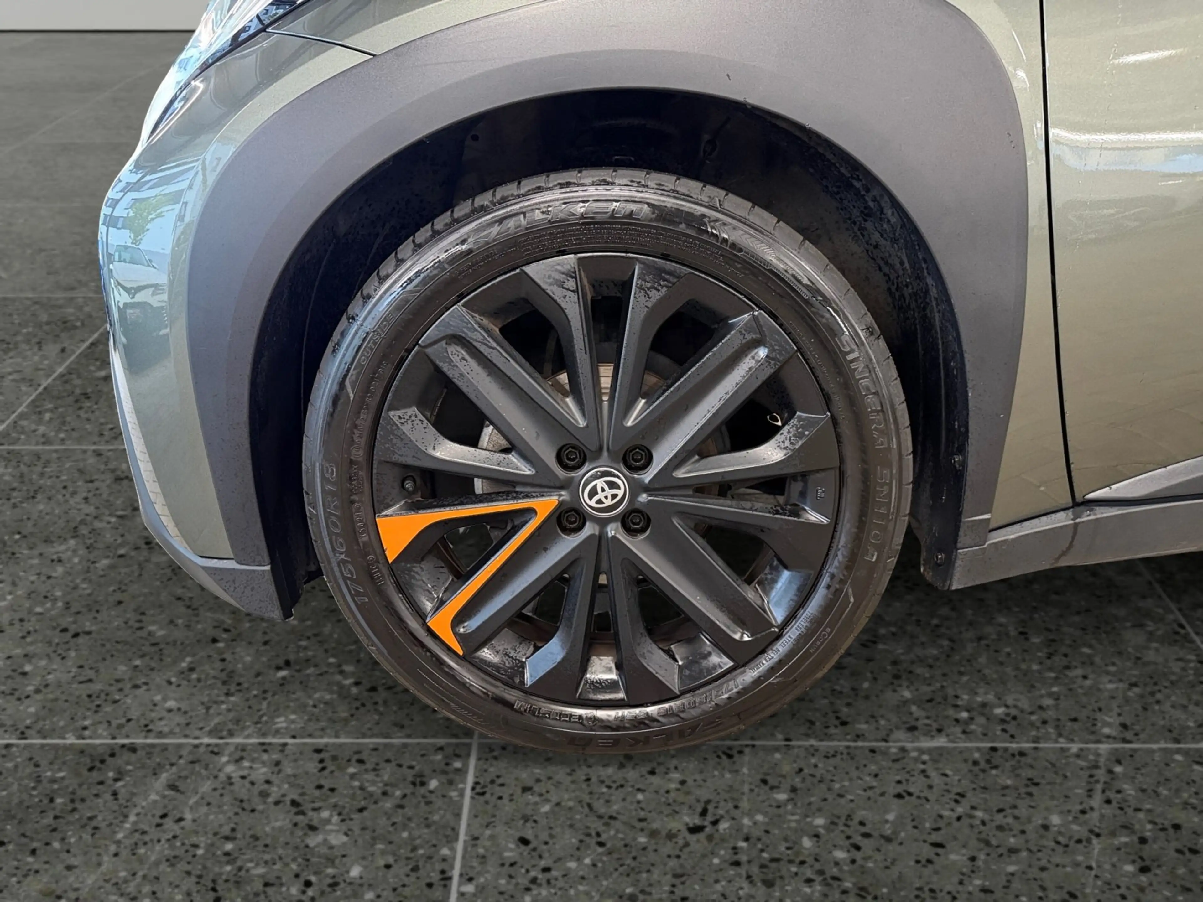 Toyota Aygo X 1.0 Limited Air Faltdach Leder+LED+SHZ+PDC — photo 15