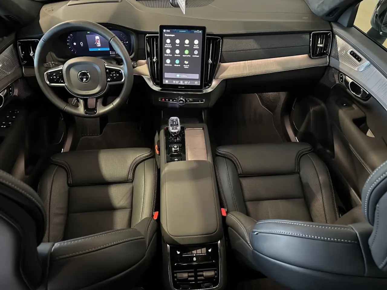Volvo XC90 2.0 T8 AWD ULDAEXED l PANO l B & W l LUCHTVER. l E, миниатюра 2