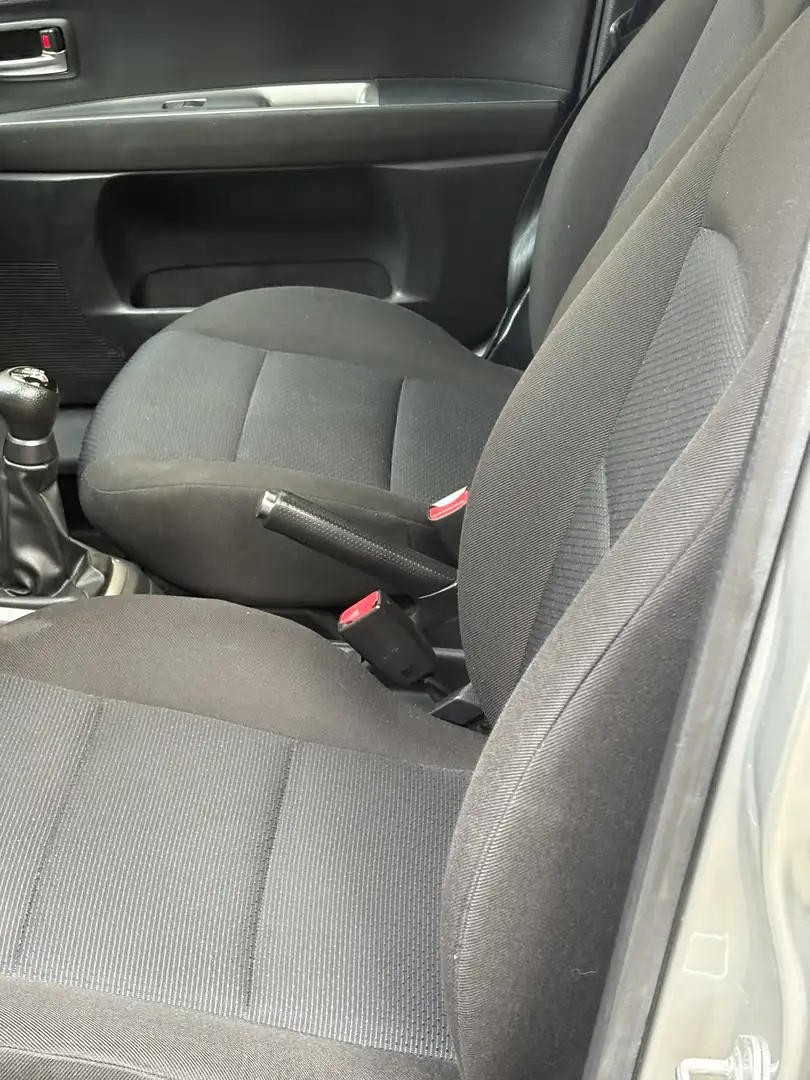 Mazda 2 1.4i 16v TSi - 1
