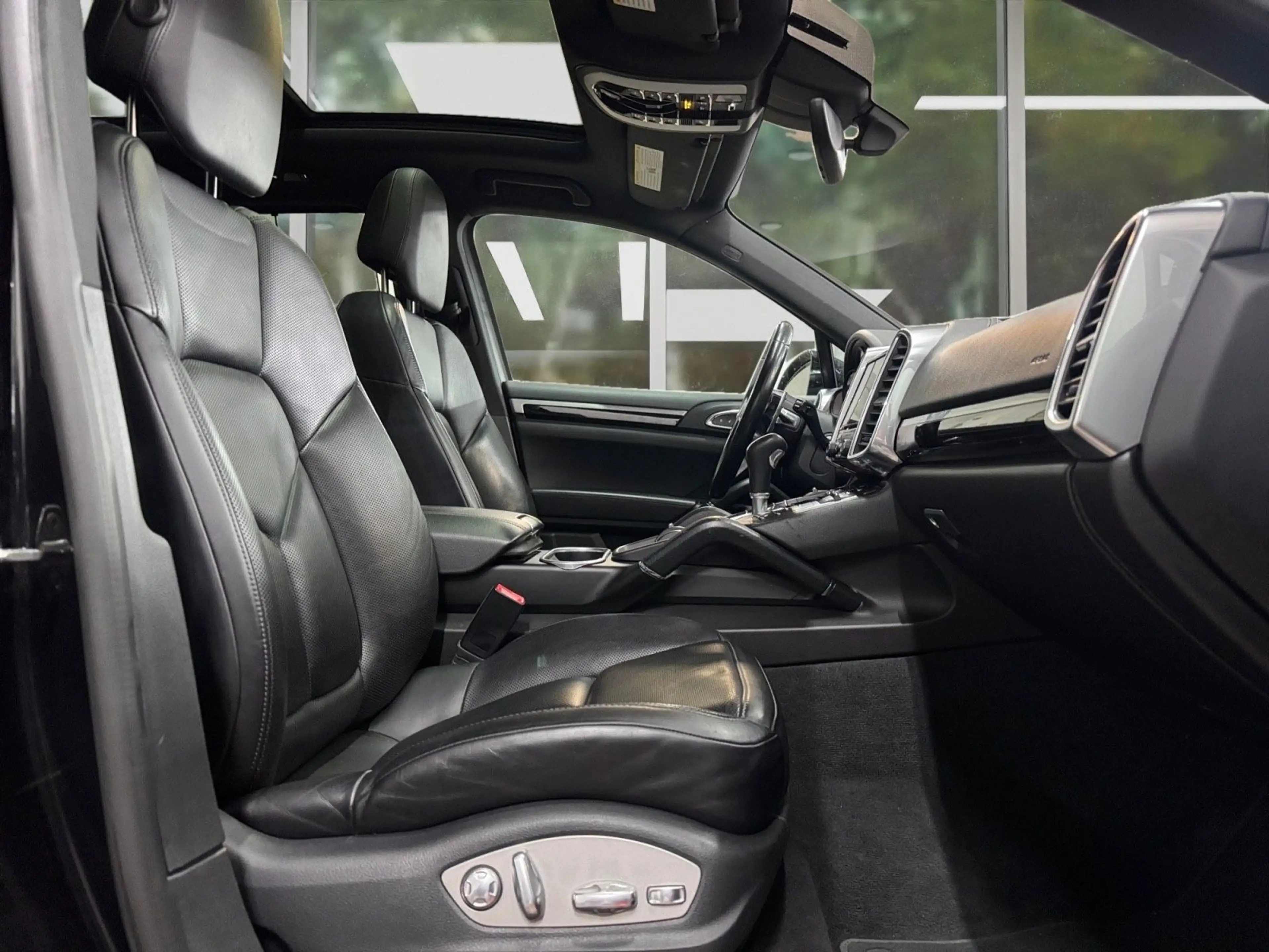 Porsche Cayenne 3.6 Aut., Inspektion + Tüv/Au Neu — photo 7
