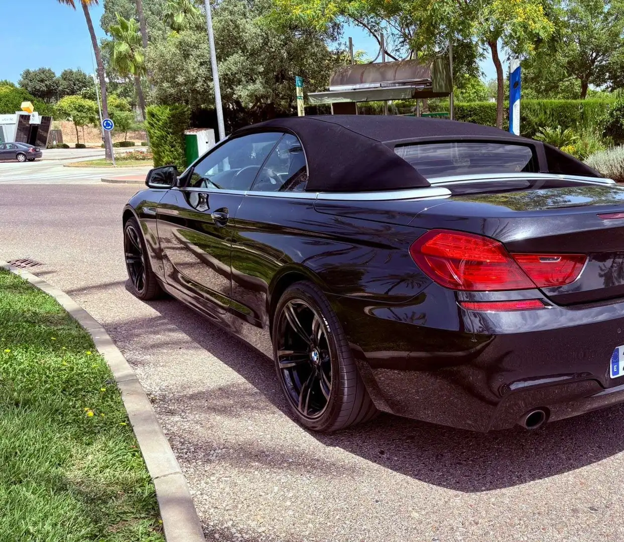 BMW 640 640dA Cabrio xDrive - 1