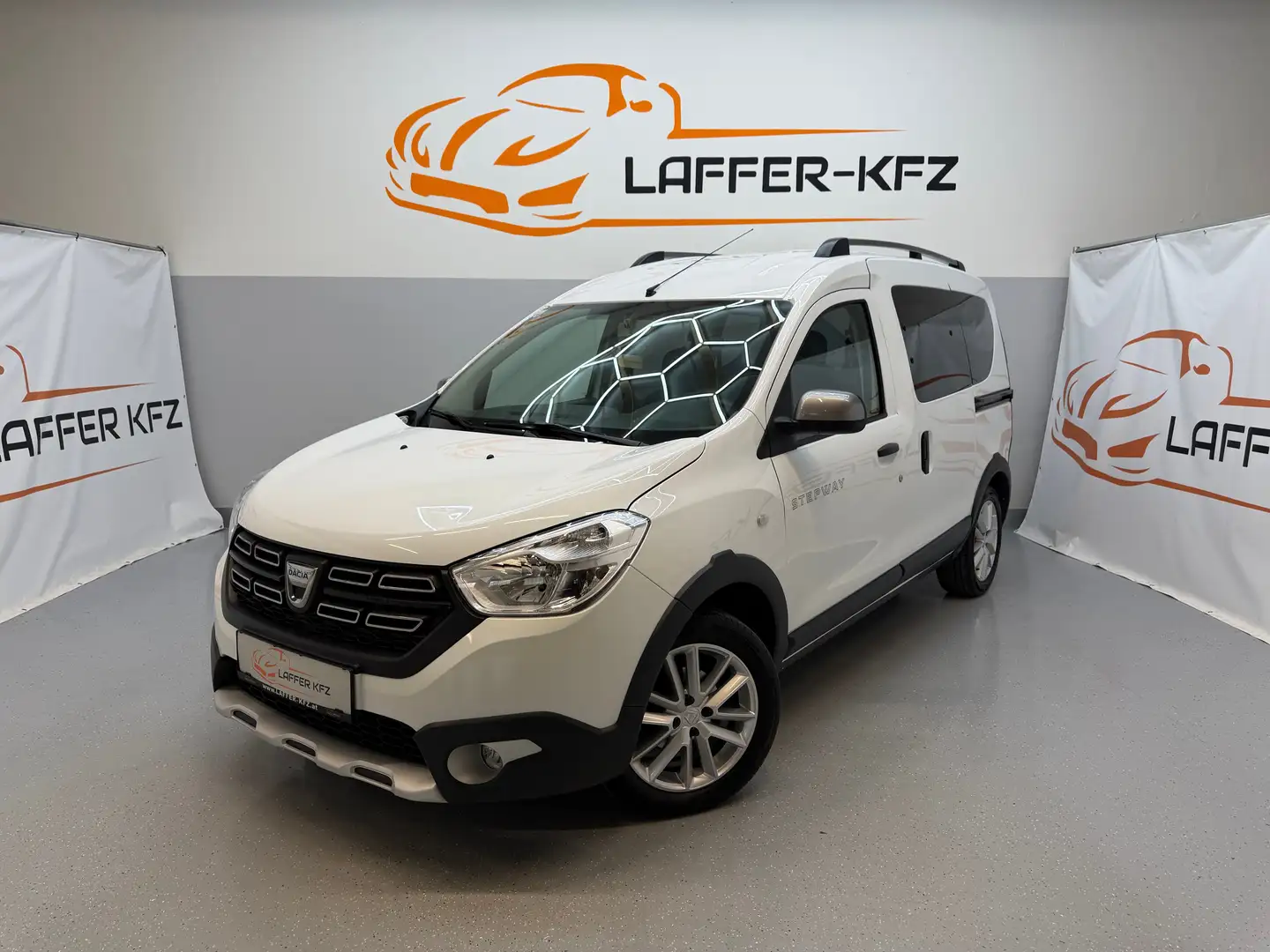 Dacia Dokker Stepway TCe 100 KLIMA SITZHZG TEMP PDC Weiß - 1